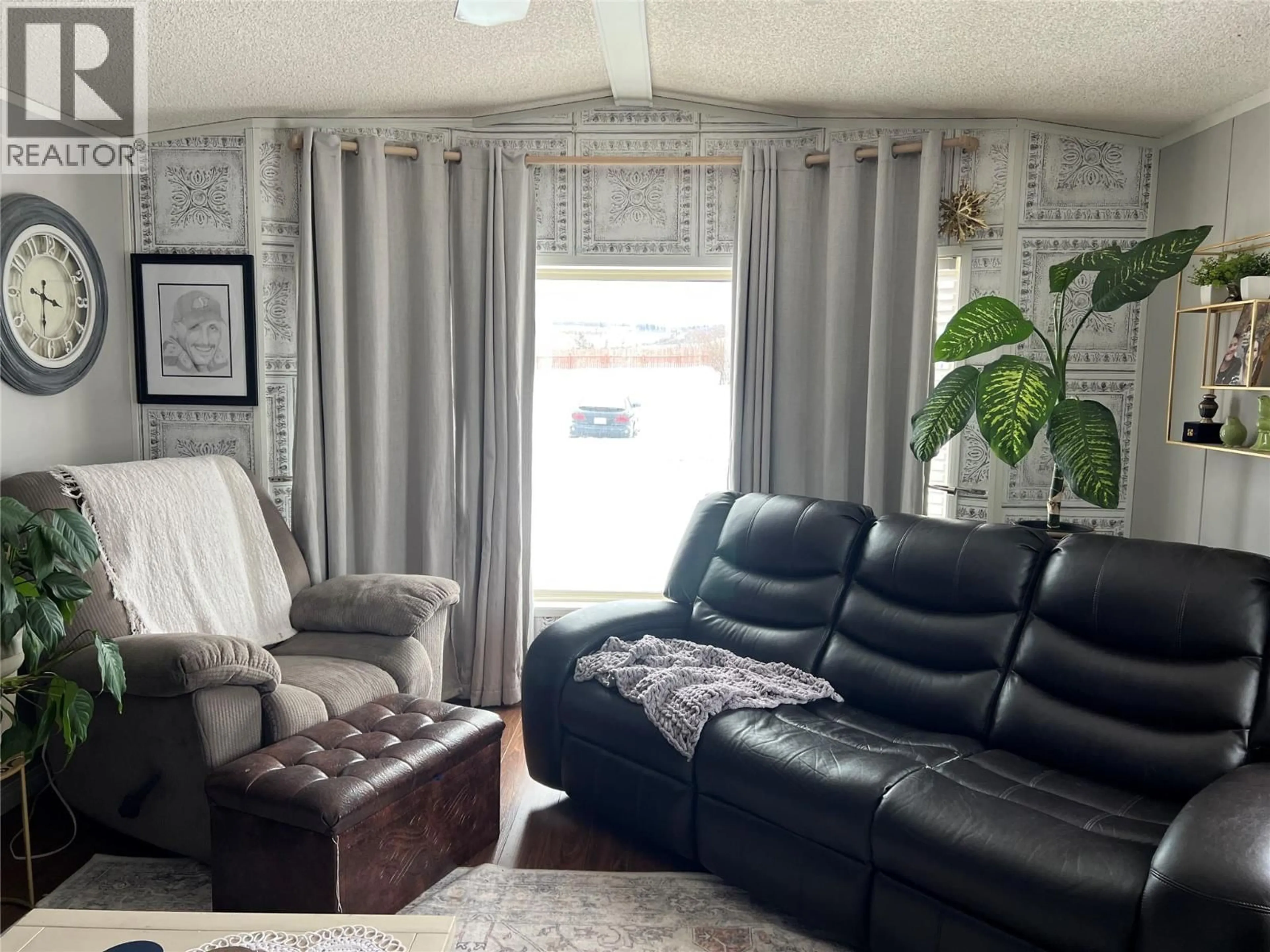Living room with furniture, unknown for 201 - 1200 ADAMS ROAD, Dawson Creek British Columbia V1G5A2