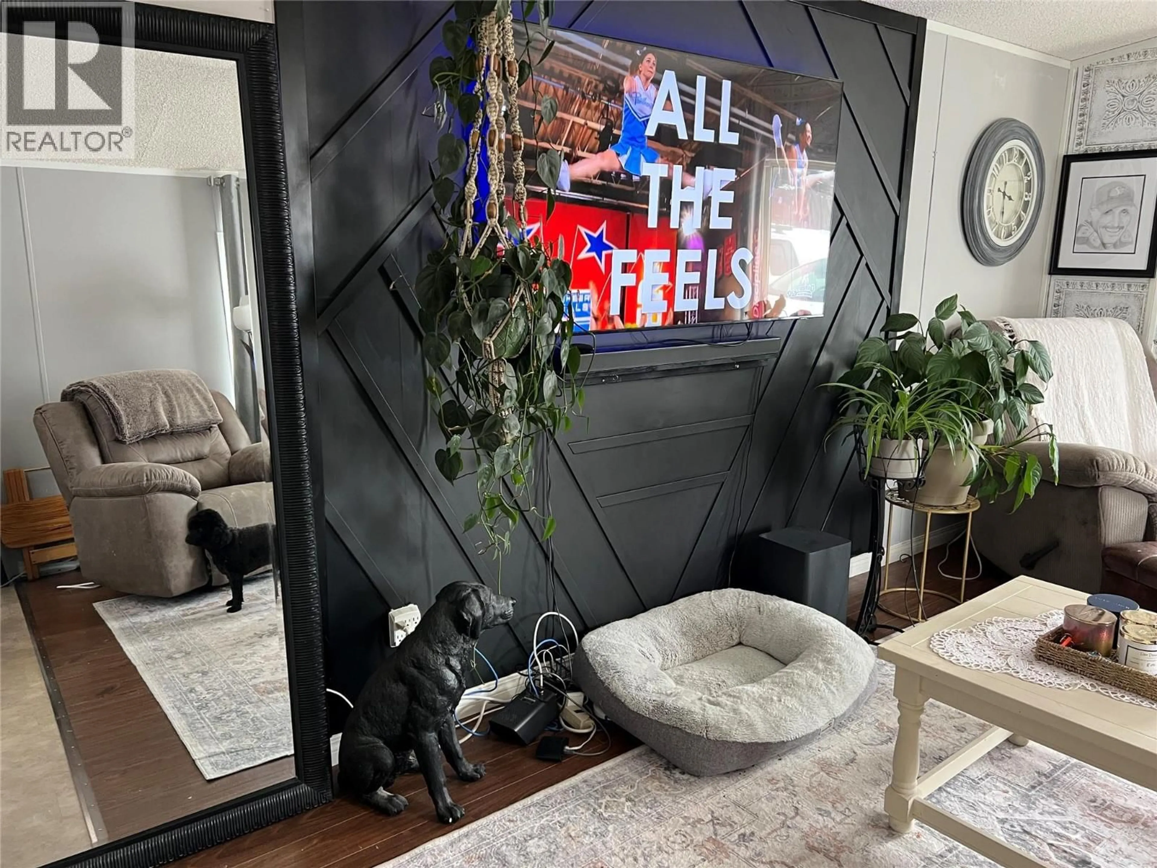 Indoor entryway for 201 - 1200 ADAMS ROAD, Dawson Creek British Columbia V1G5A2