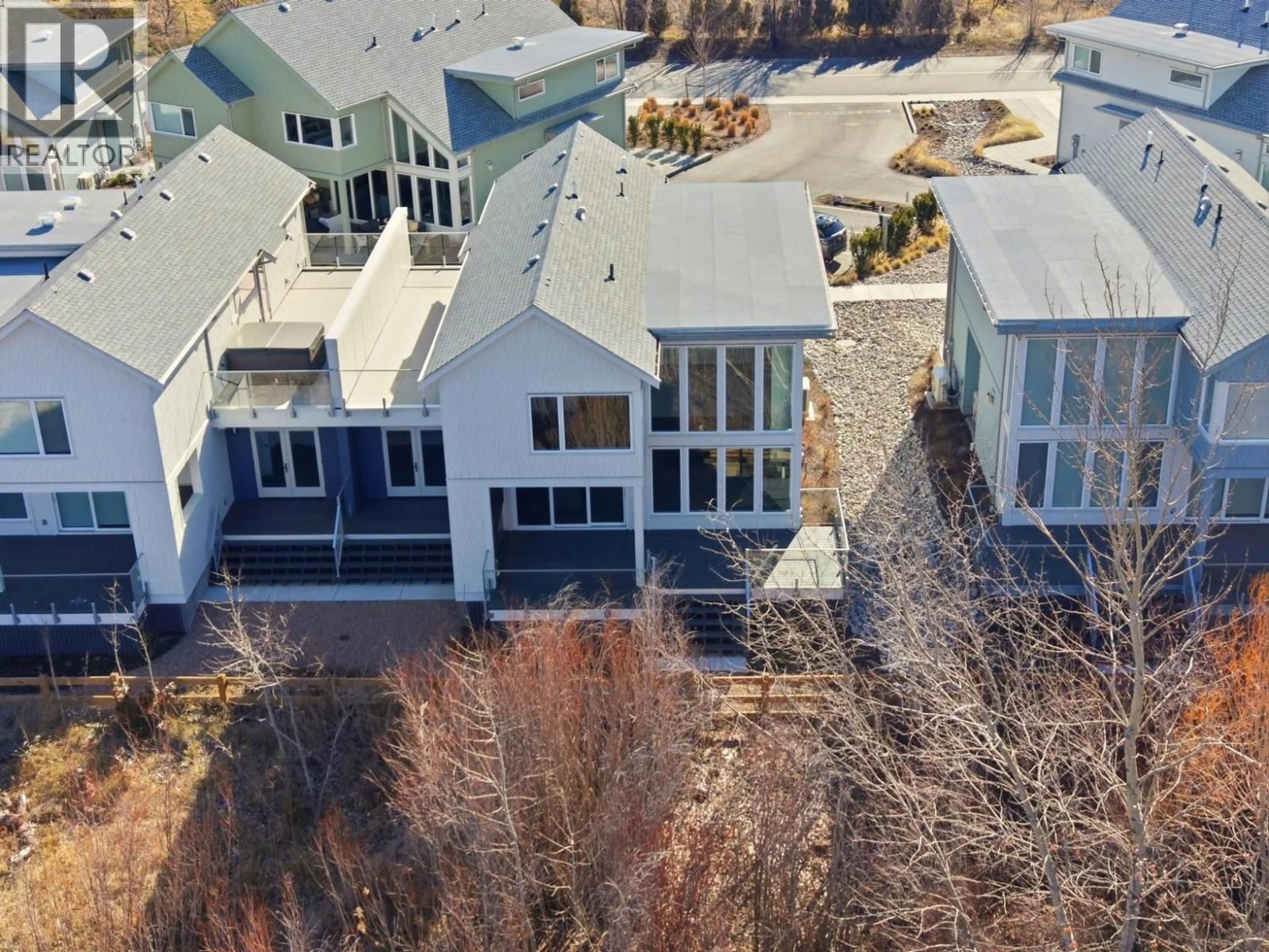 A pic from outside/outdoor area/front of a property/back of a property/a pic from drone, city buildings view from balcony for 3080 LANDRY CRESCENT, Summerland British Columbia V0H1Z9