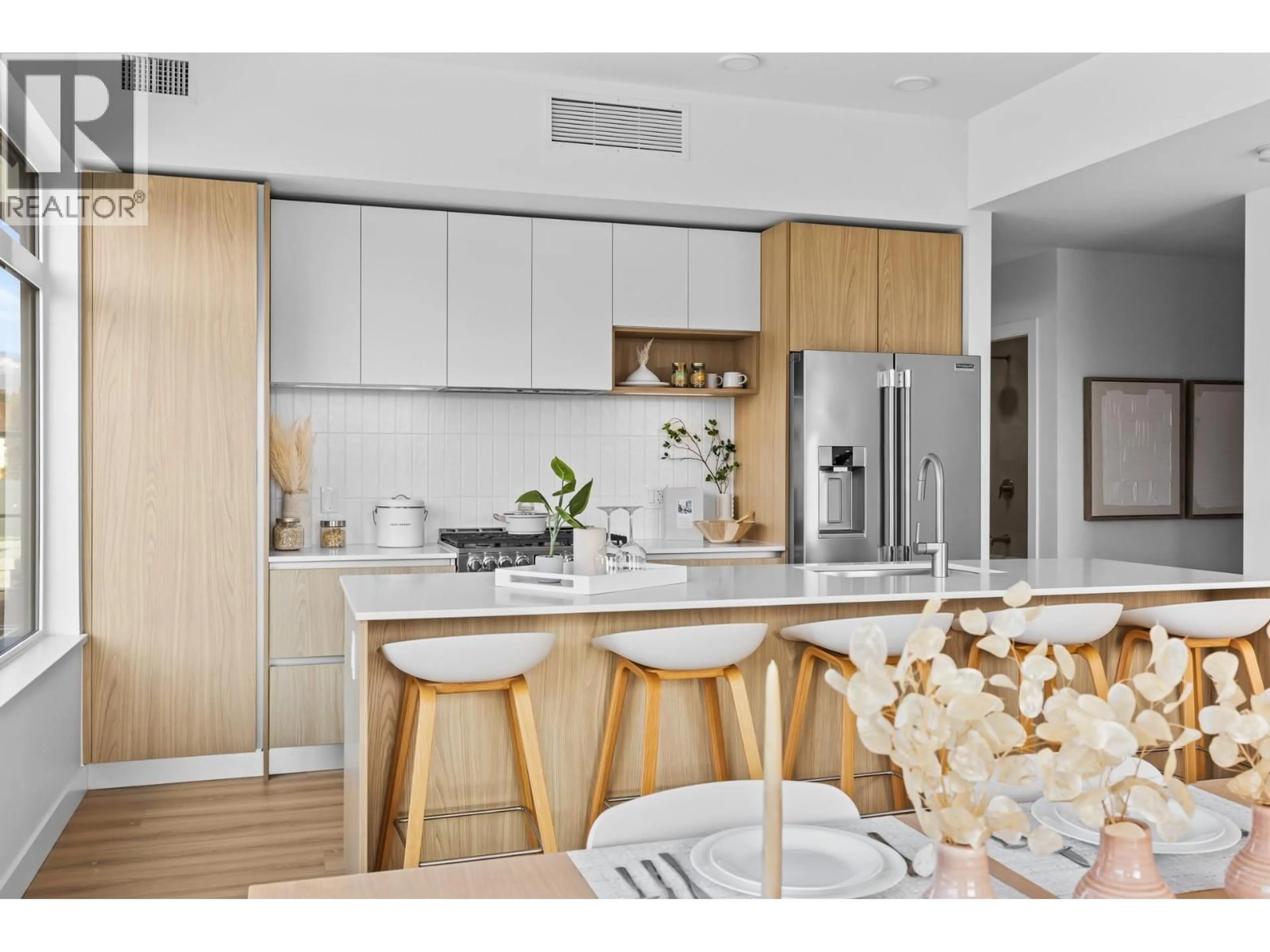 Contemporary kitchen, unknown for 105 - 2780 OLALLA ROAD, West Kelowna British Columbia V1Z2A9