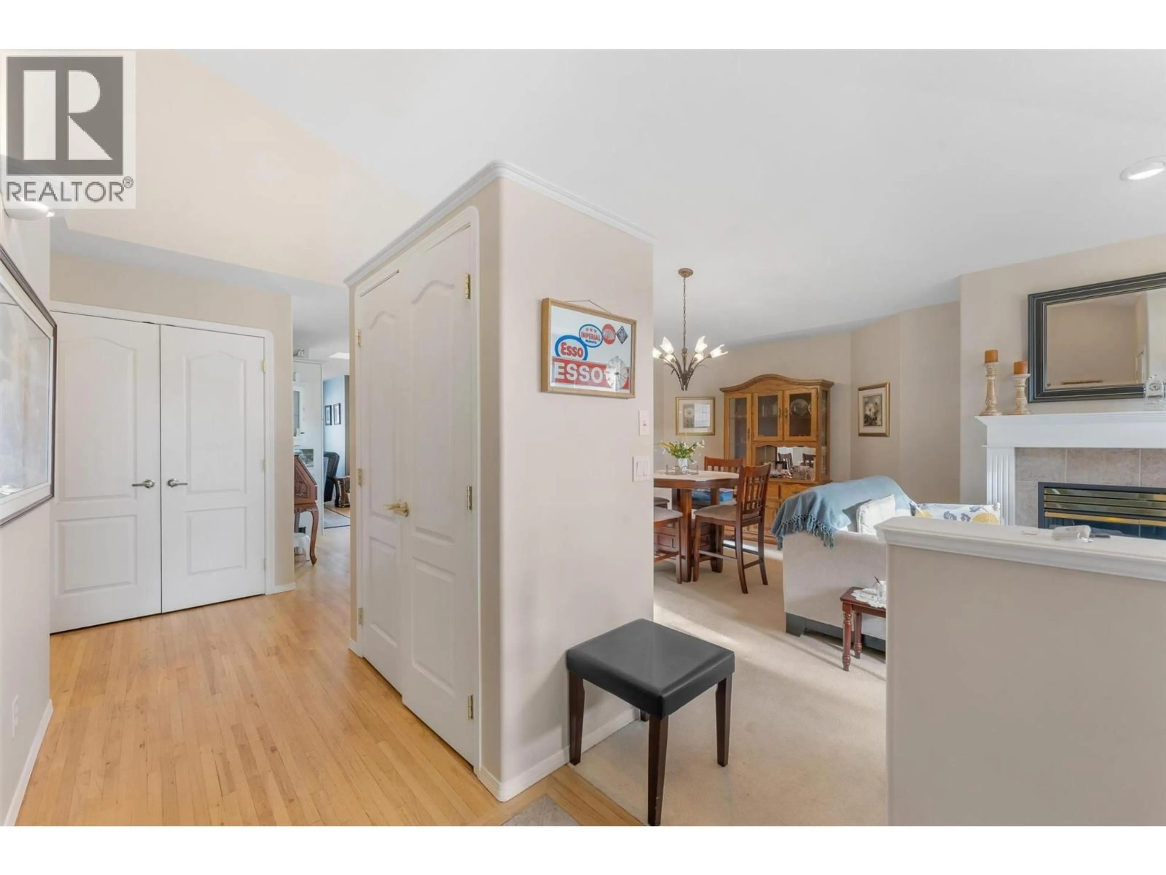 Indoor entryway for 44 - 2250 LOUIE DRIVE, West Kelowna British Columbia V4T2M6