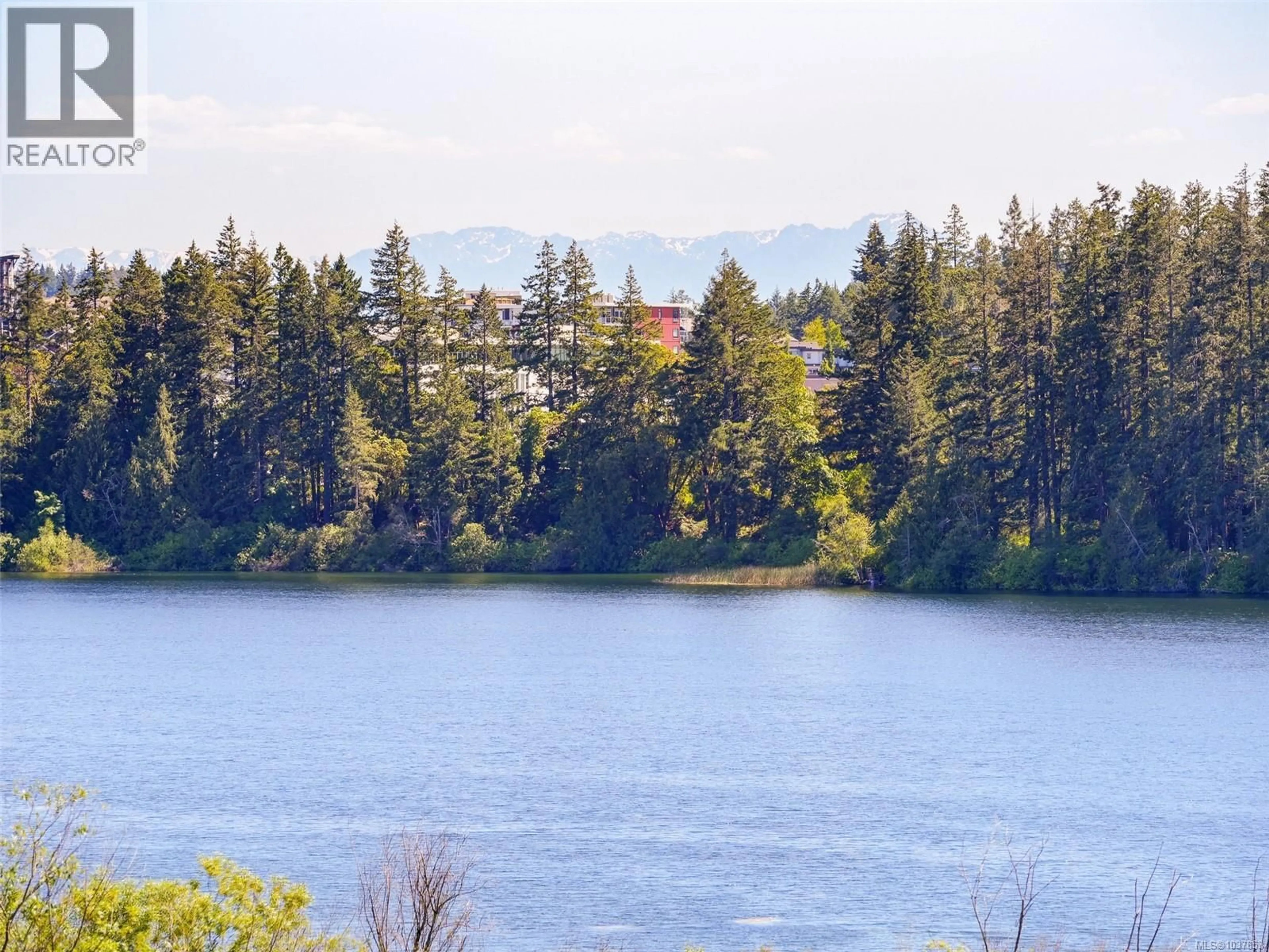 Blurry image for 511 - 1361 GOLDSTREAM AVENUE, Langford British Columbia V9B7B4