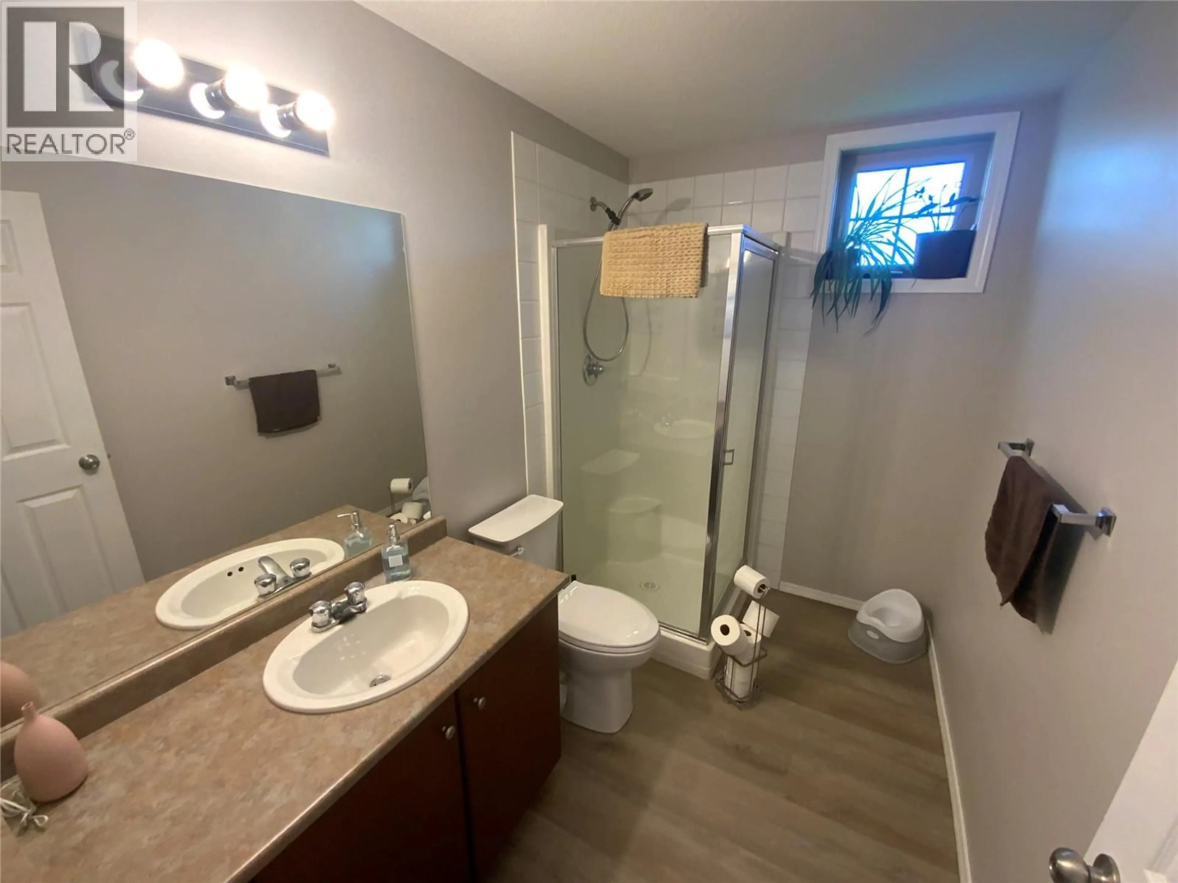 Standard bathroom, unknown for 2222 - 1873 COUNTRY CLUB ROAD, Kelowna British Columbia V1V2W6