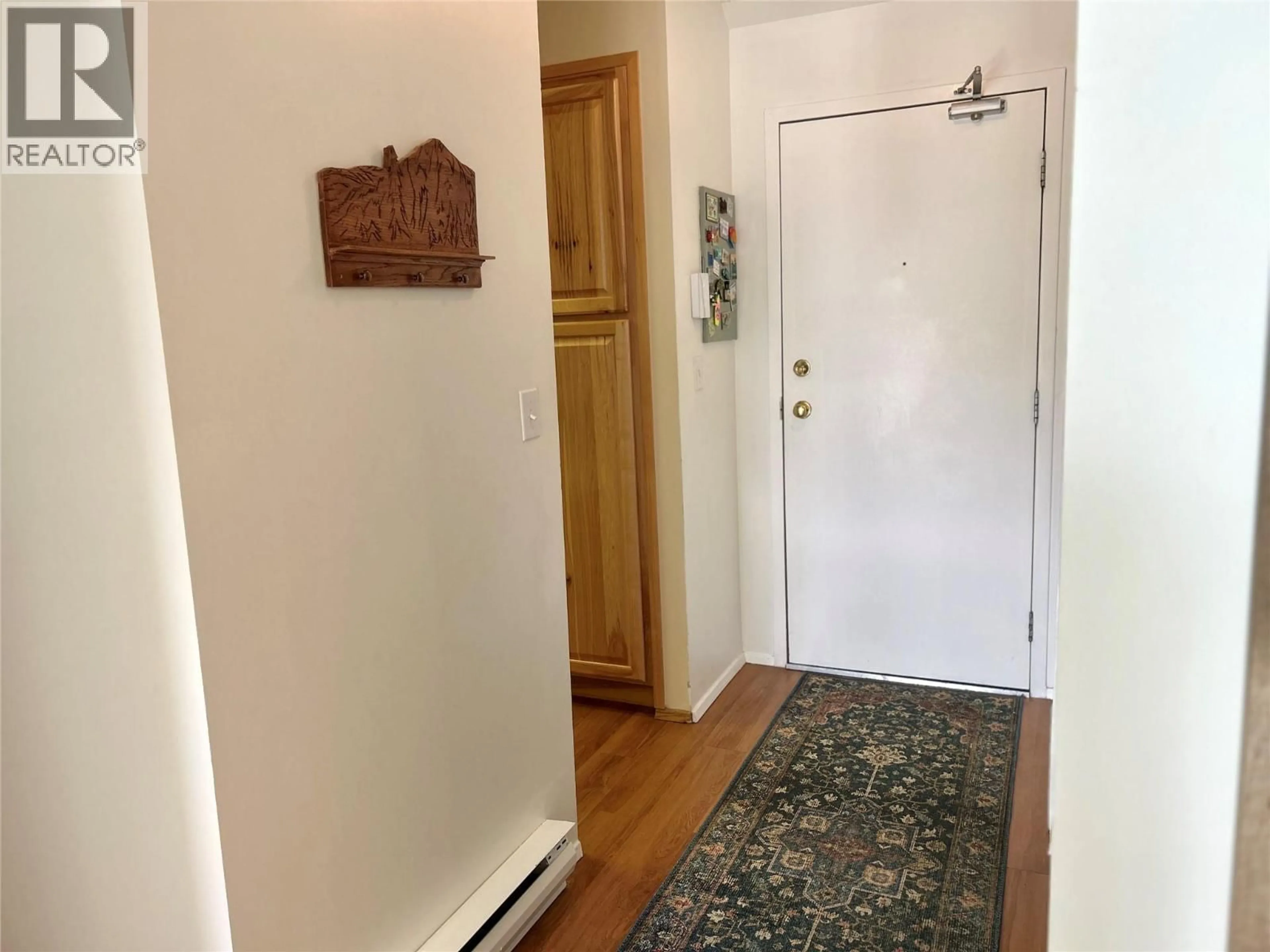 Indoor entryway for 306 - 1611 NICKELPLATE ROAD, Rossland British Columbia V0G1Y0