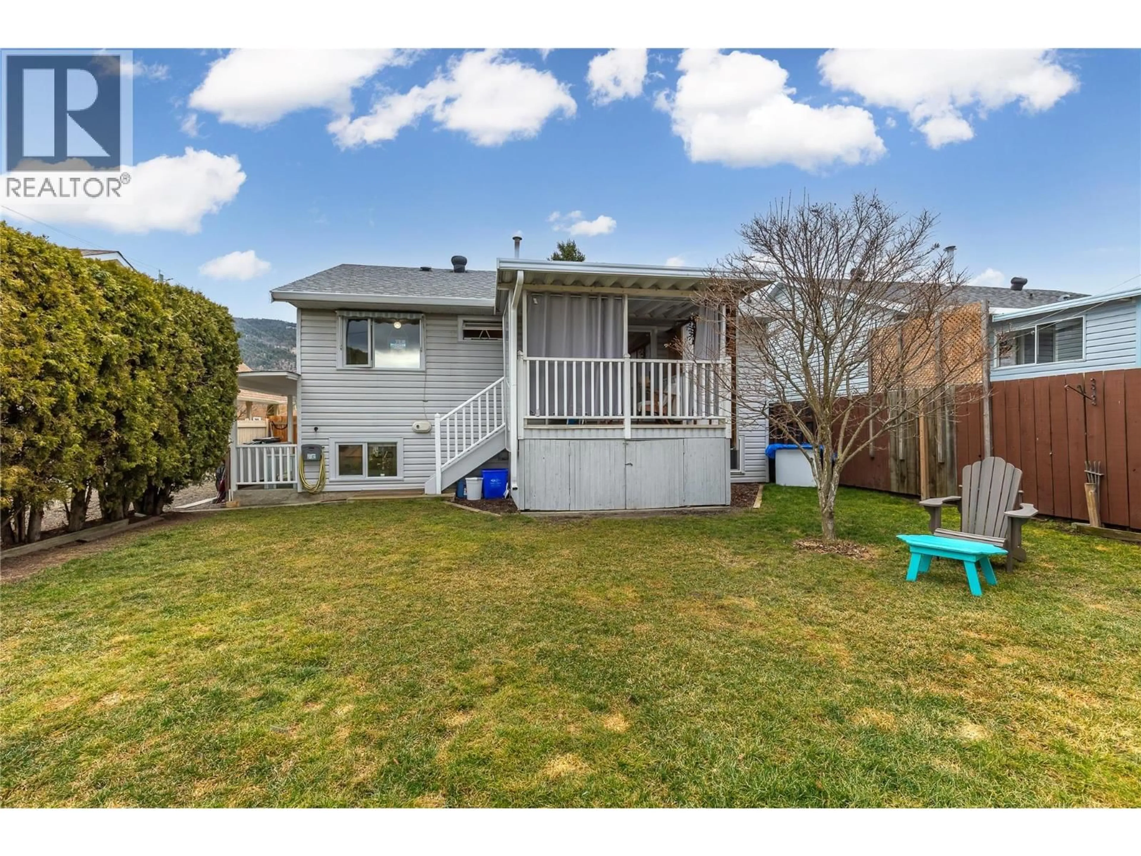 A pic from outside/outdoor area/front of a property/back of a property/a pic from drone, street for 1416 12 STREET, Vernon British Columbia V1B2S6