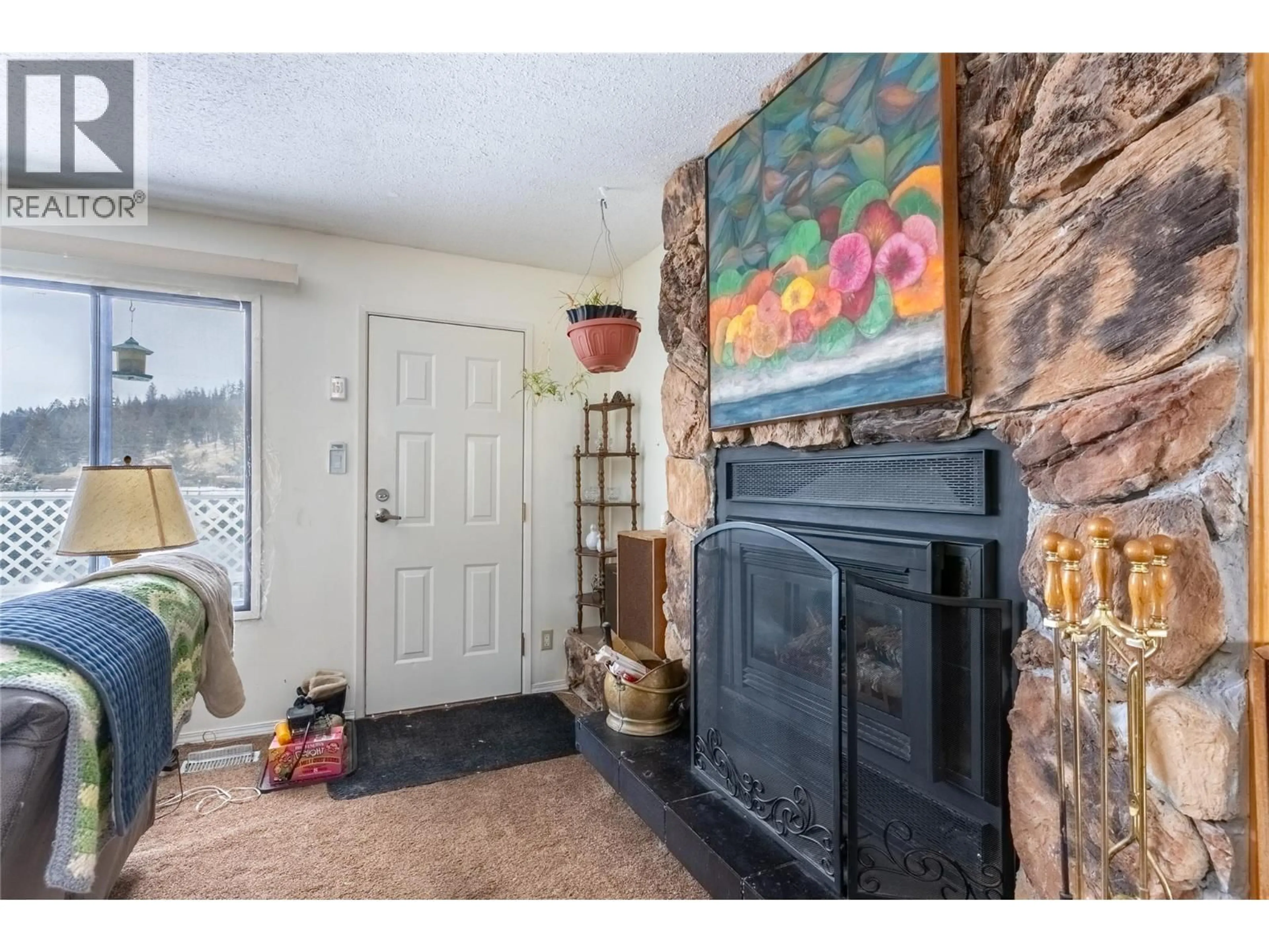 Indoor entryway for 52 BRECCIA DRIVE, Logan Lake British Columbia V0K1W0