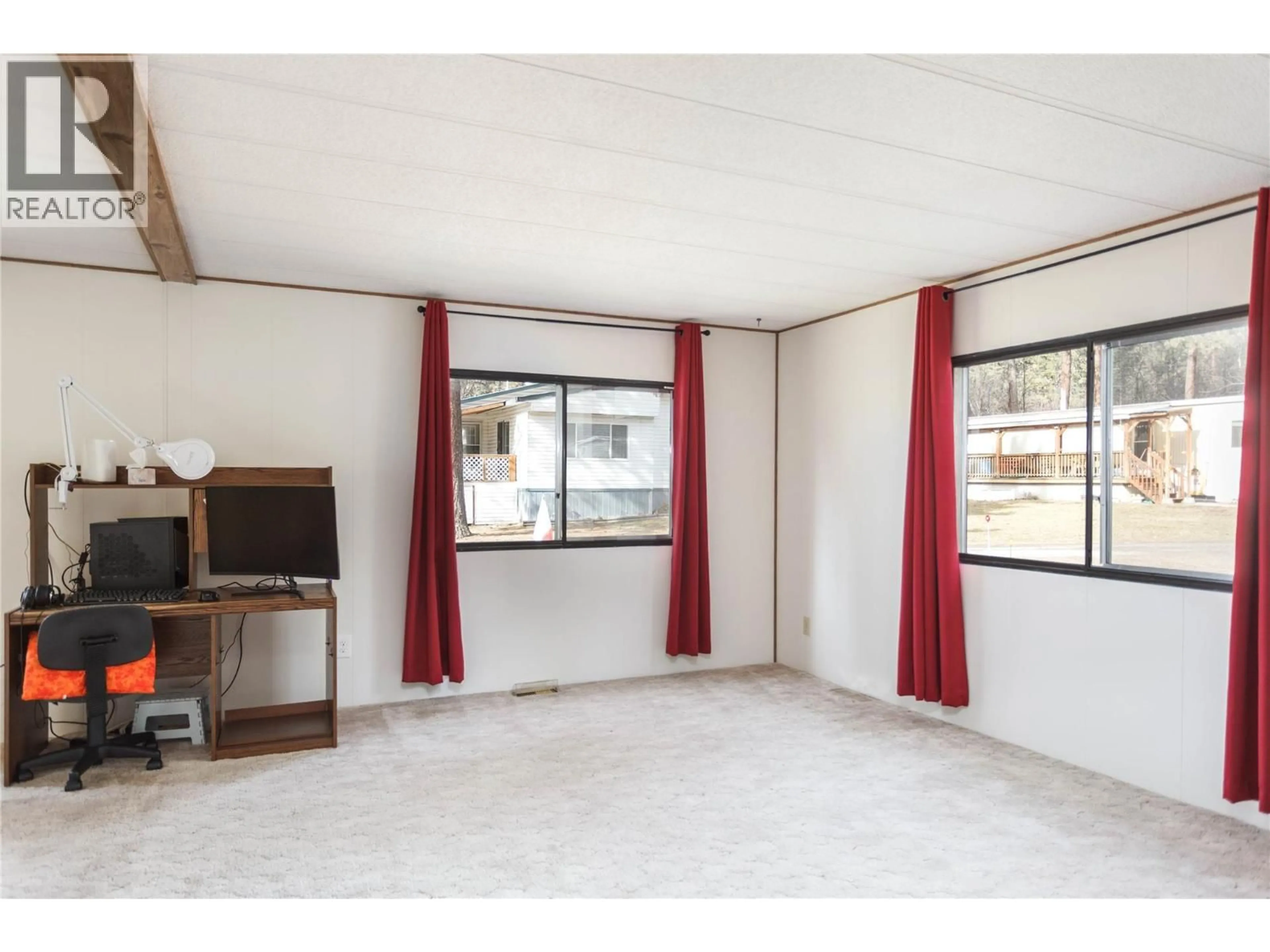 A pic of a room for 3 - 12069 WESTSIDE ROAD, Vernon British Columbia V1H2A5