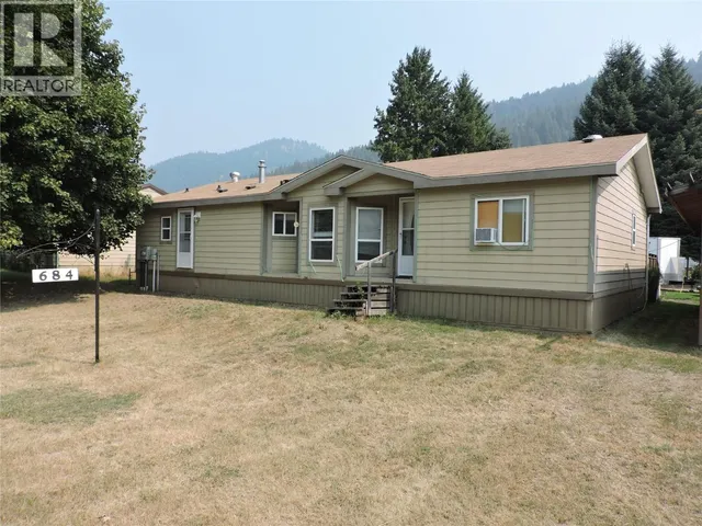 684 GOVERNMENT AVENUE NORTH, Greenwood 2
