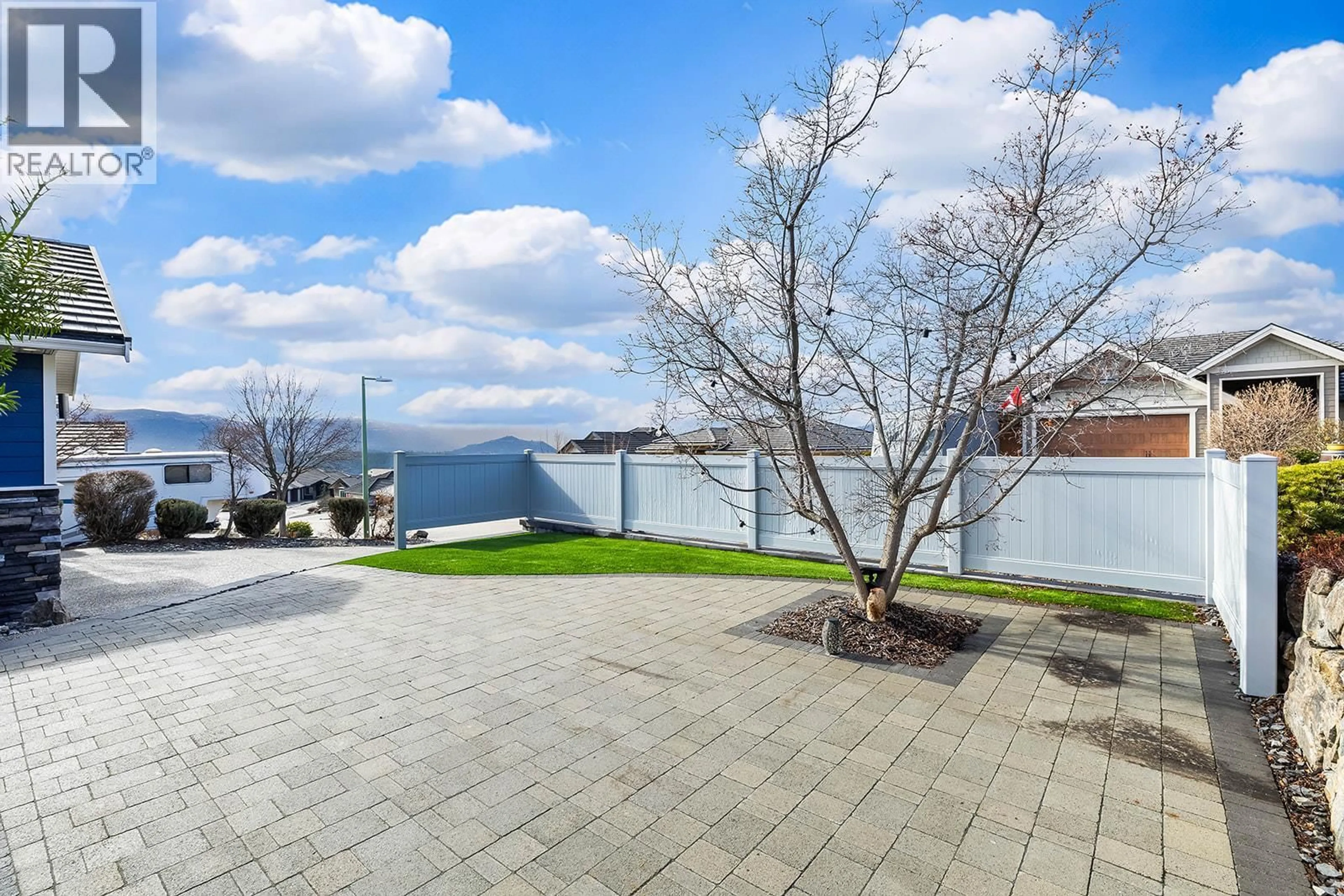 Patio, water/lake/river/ocean view for 1767 CAPISTRANO PEAKS CRESCENT, Kelowna British Columbia V1V2N1