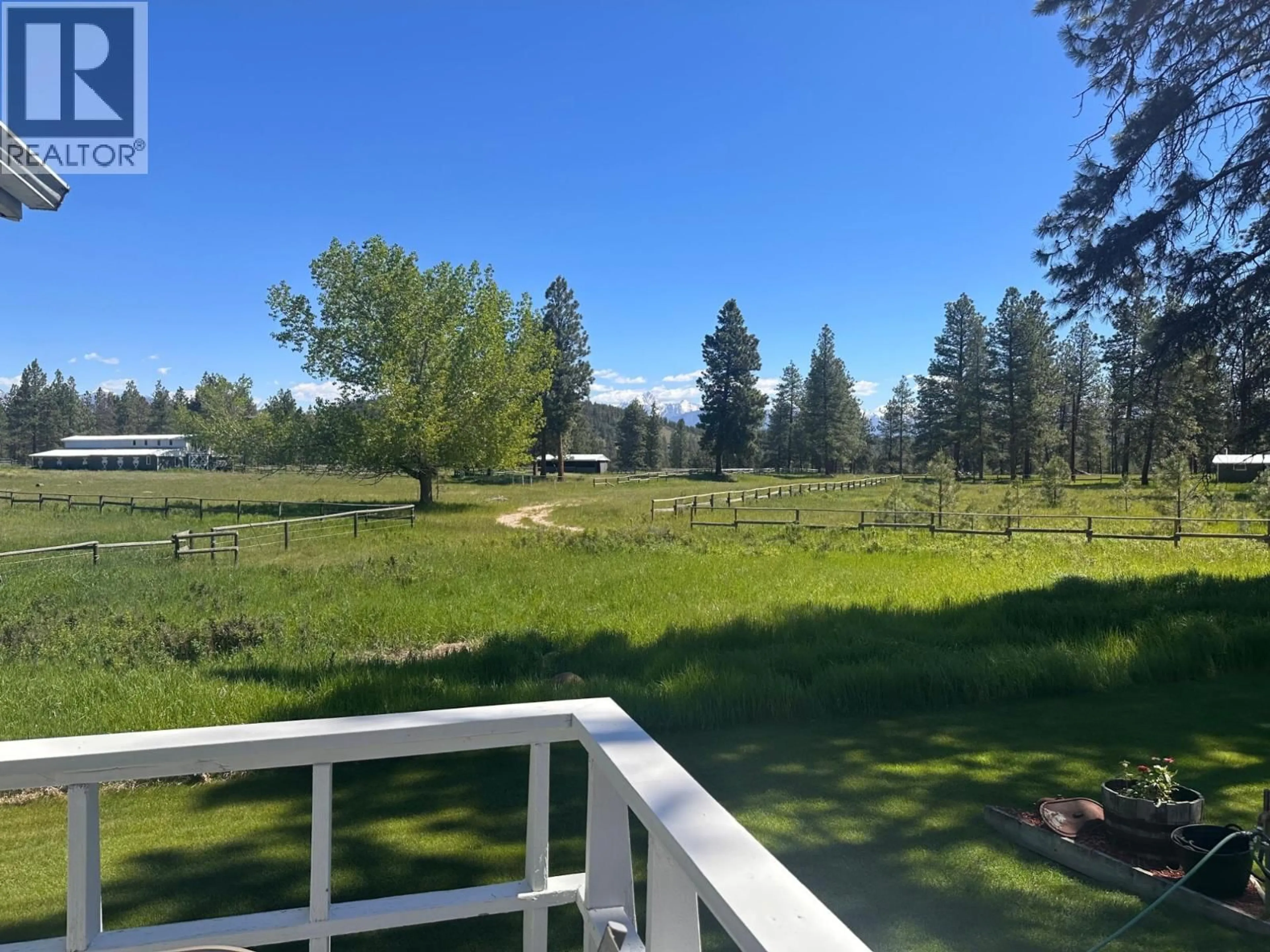 A pic from outside/outdoor area/front of a property/back of a property/a pic from drone, unknown for 4836 KENNEDY ROAD, Cranbrook British Columbia V1C7C1