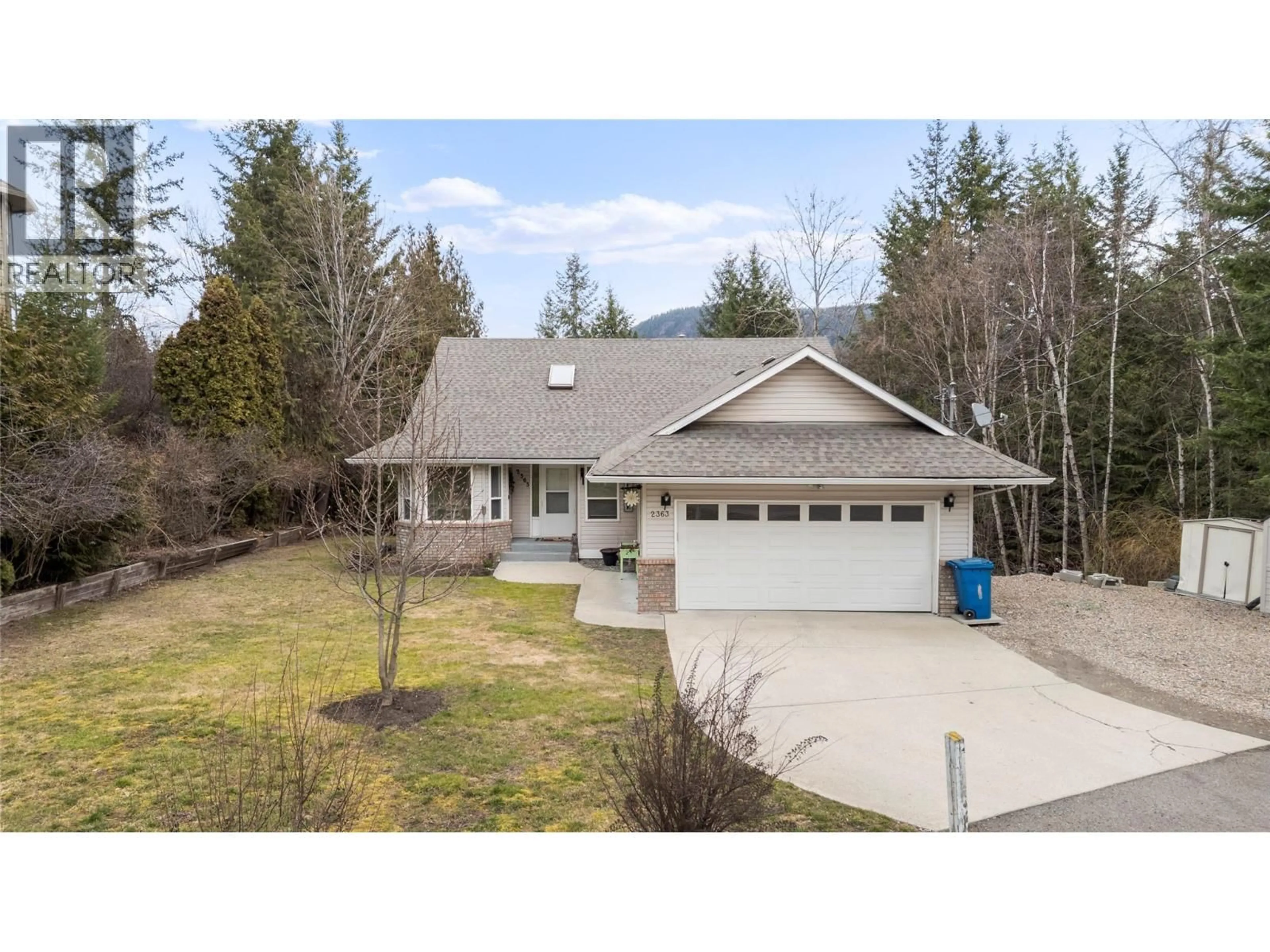 A pic from outside/outdoor area/front of a property/back of a property/a pic from drone, street for 2363 PLEASANT DALE ROAD, Blind Bay British Columbia V0E1H1