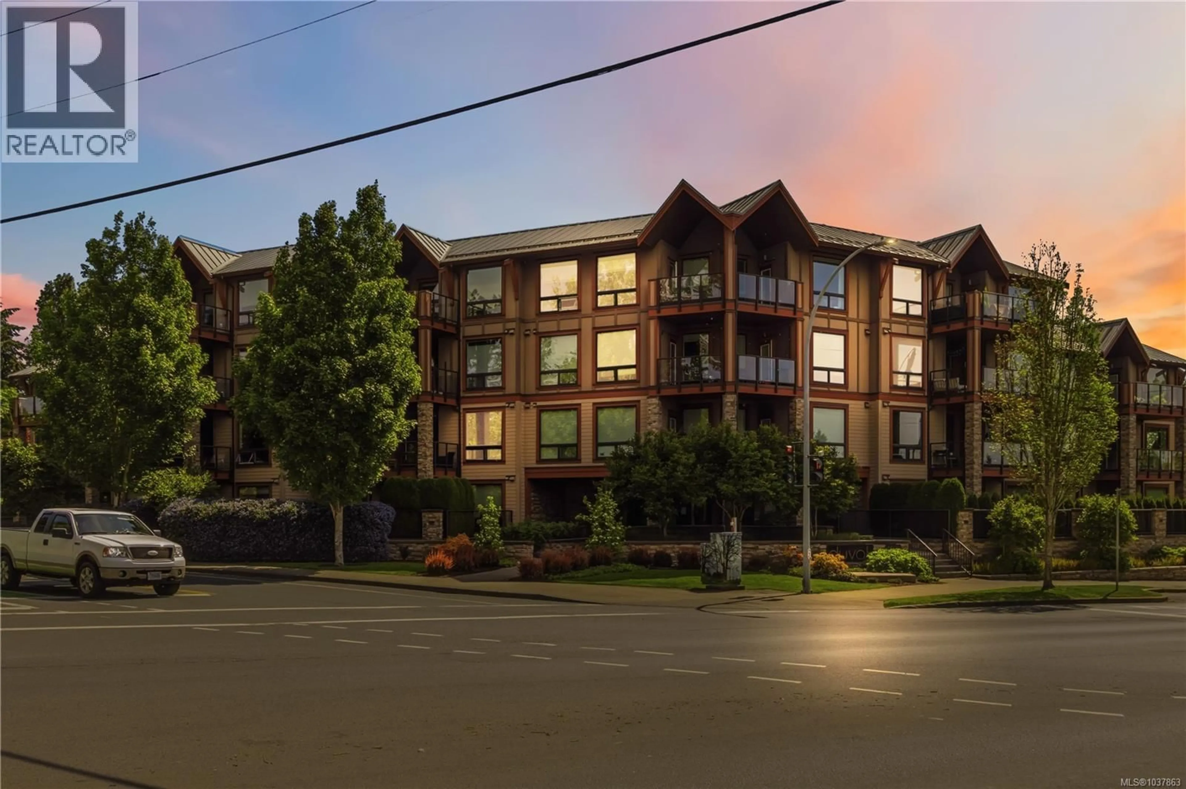 Blurry image for 104 - 4529 WEST SAANICH ROAD, Saanich British Columbia V8Z3G3