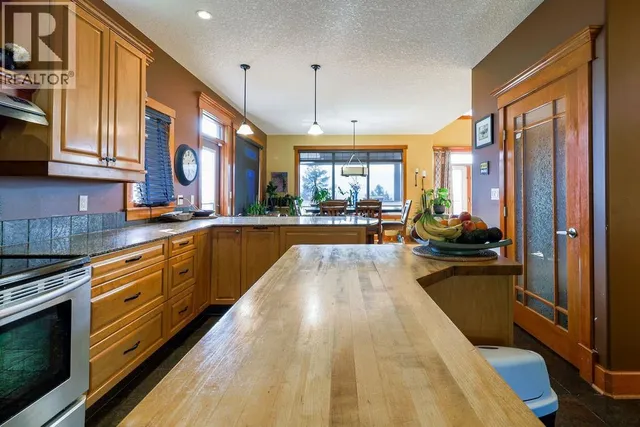 4931 MOUNTAIN VIEW DRIVE, Fairmont Hot Springs 5