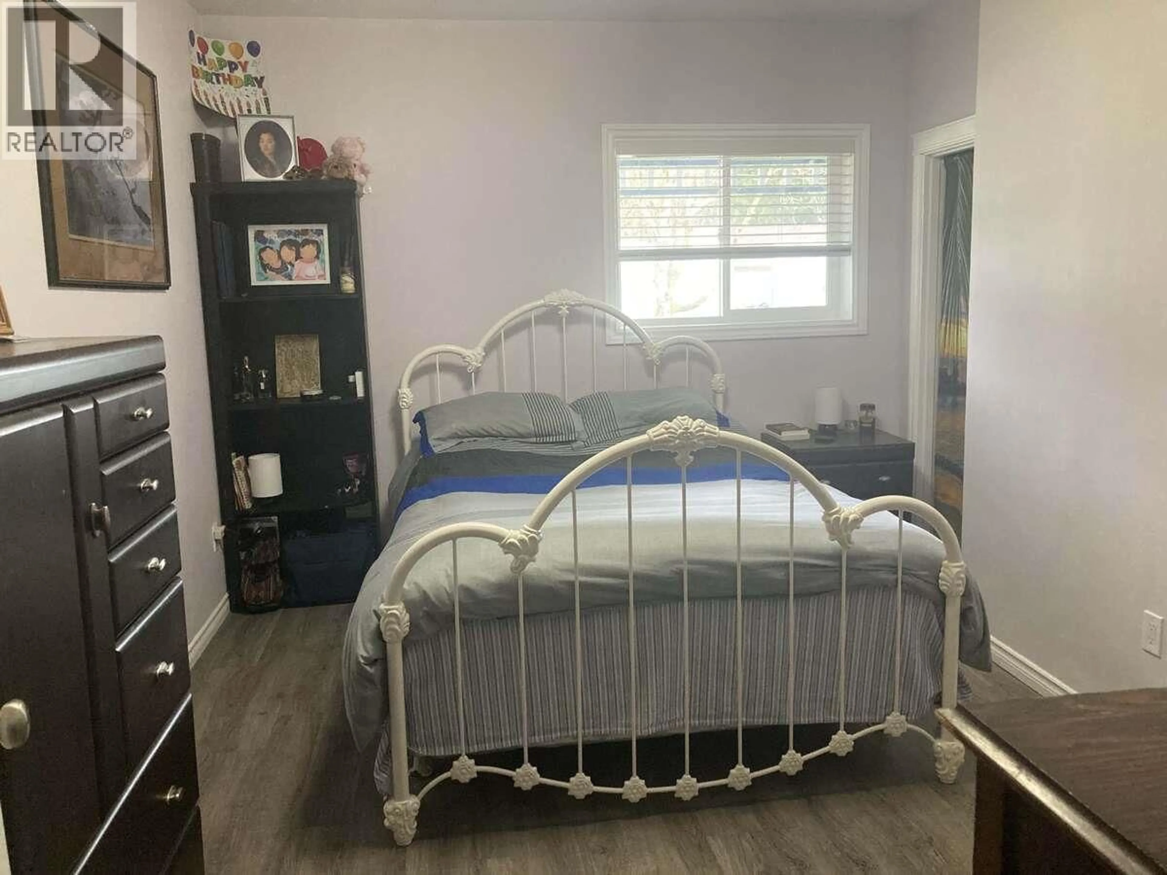 A pic of a room for 456 FOURTH AVENUE, Midway British Columbia V0H1M0