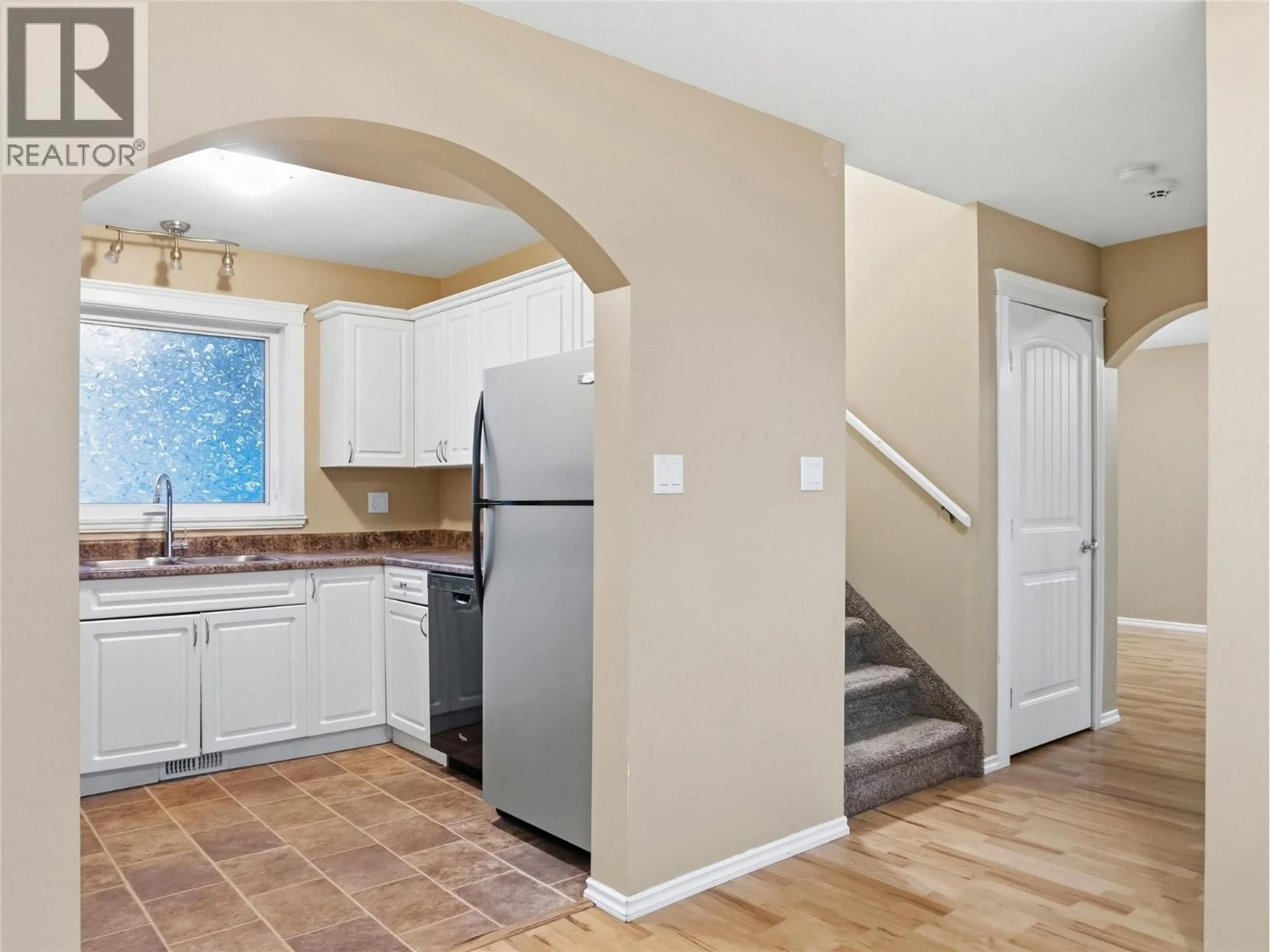 Open concept kitchen, unknown for 721 100 AVENUE, Dawson Creek British Columbia V1G0B5