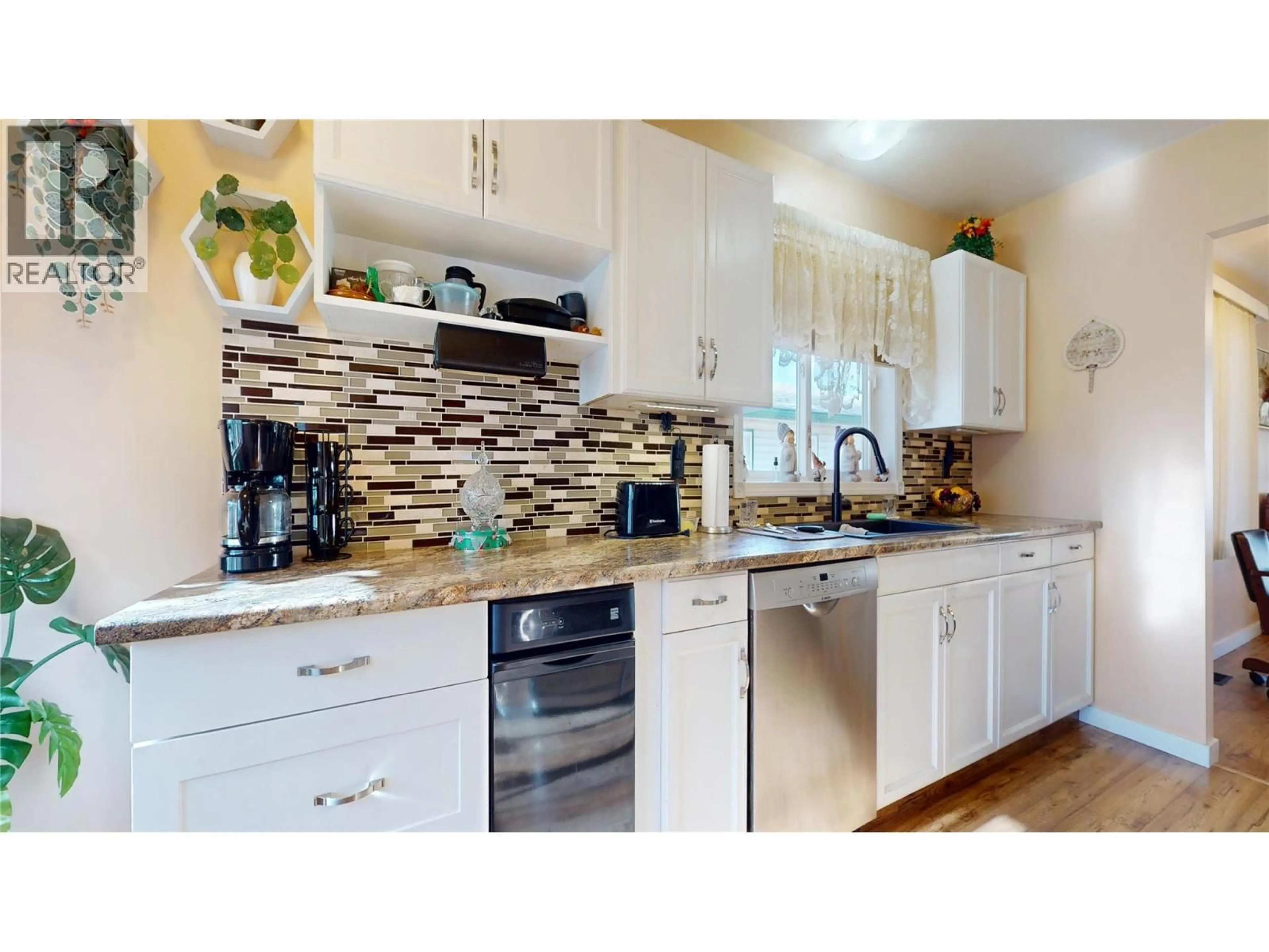 Unknown for 27 - 2375 1ST STREET SOUTH, Cranbrook British Columbia V1C6J7