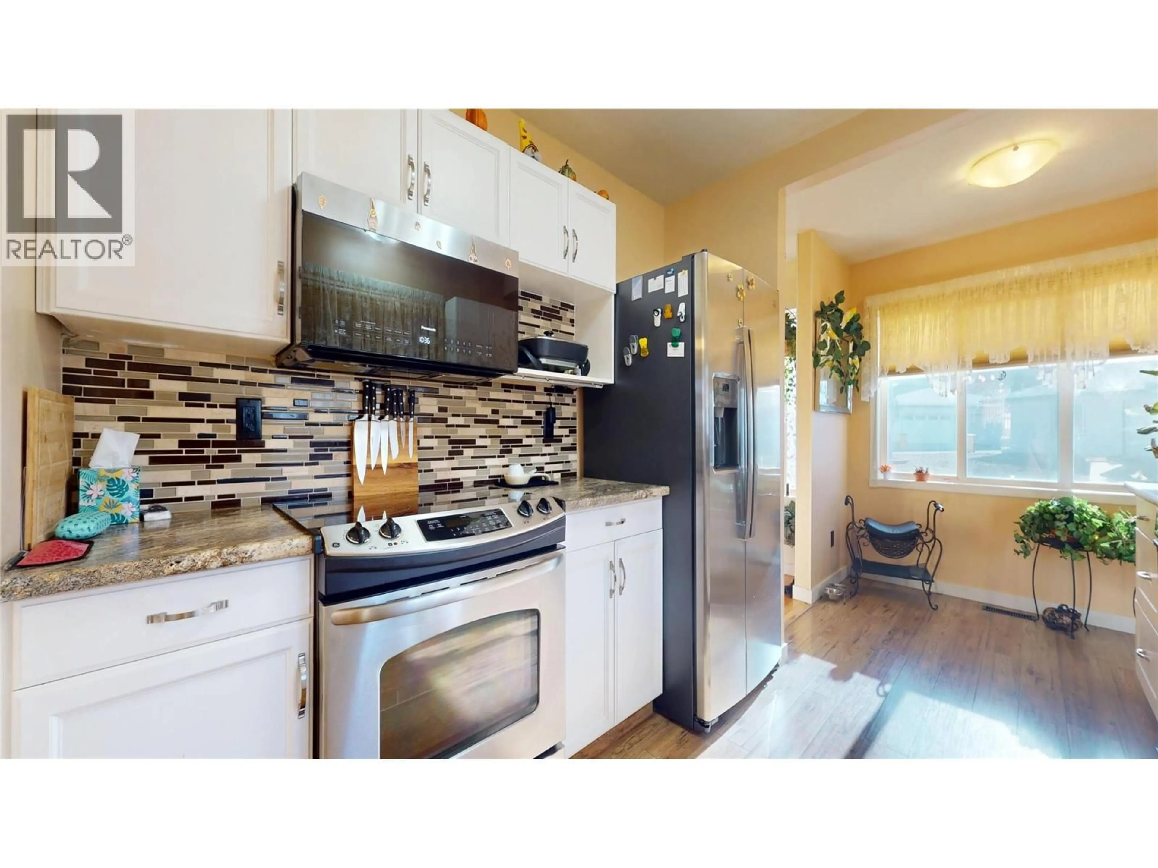 Unknown for 27 - 2375 1ST STREET SOUTH, Cranbrook British Columbia V1C6J7