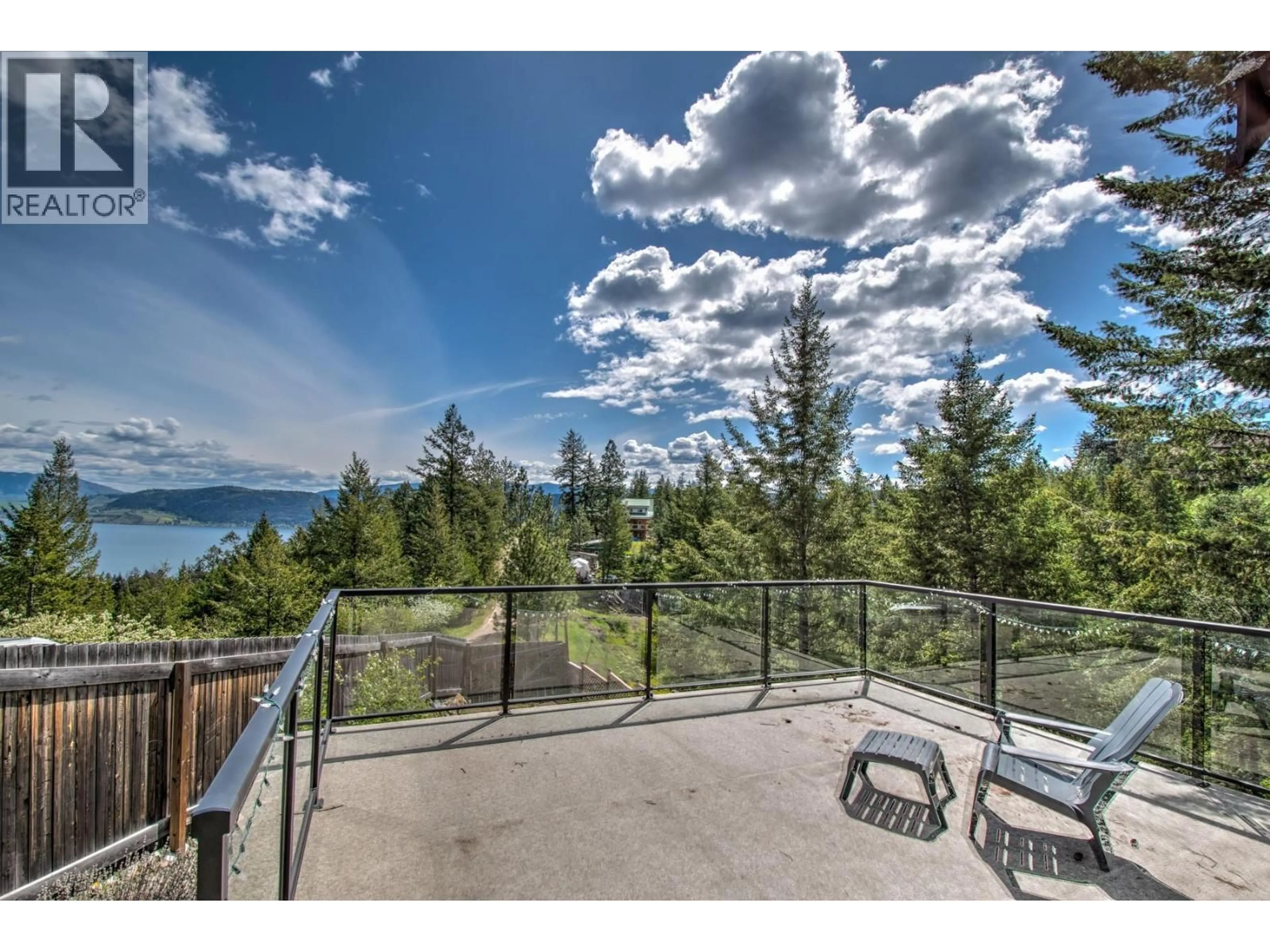 Patio, water/lake/river/ocean view for 354 LAKEWOOD ROAD, Vernon British Columbia V1H2B9