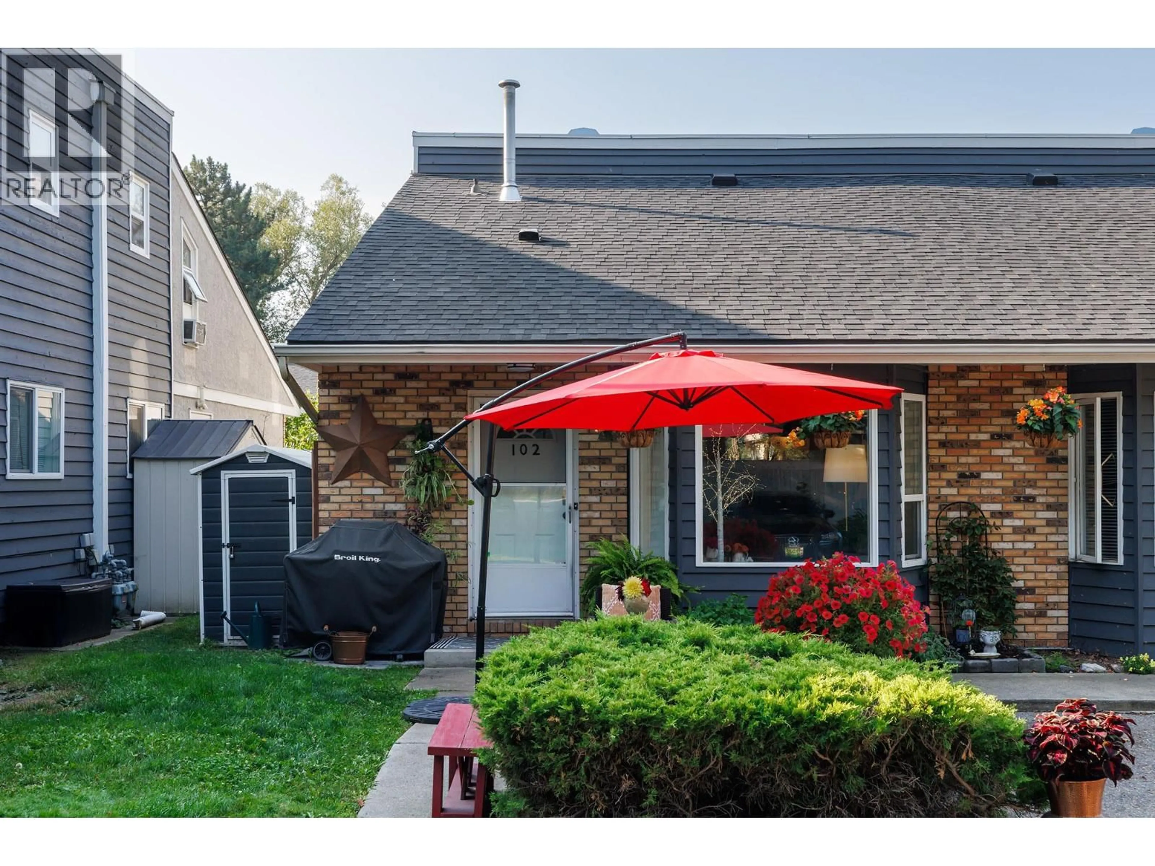 Unknown for 102 - 3155 GORDON DRIVE, Kelowna British Columbia V1W3N5