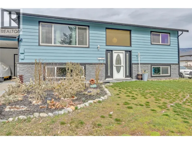 738 KETTLE AVENUE, Oliver 3