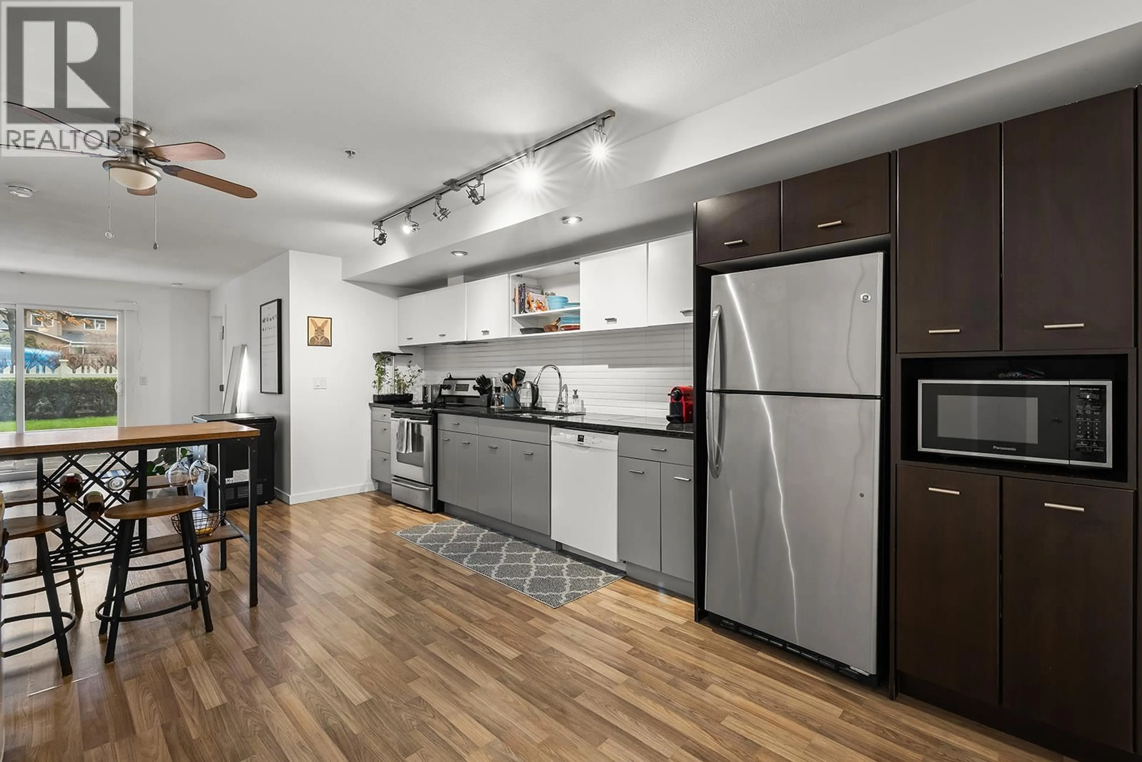 Open concept kitchen, unknown for 103 - 547 YATES ROAD, Kelowna British Columbia V1V2T9