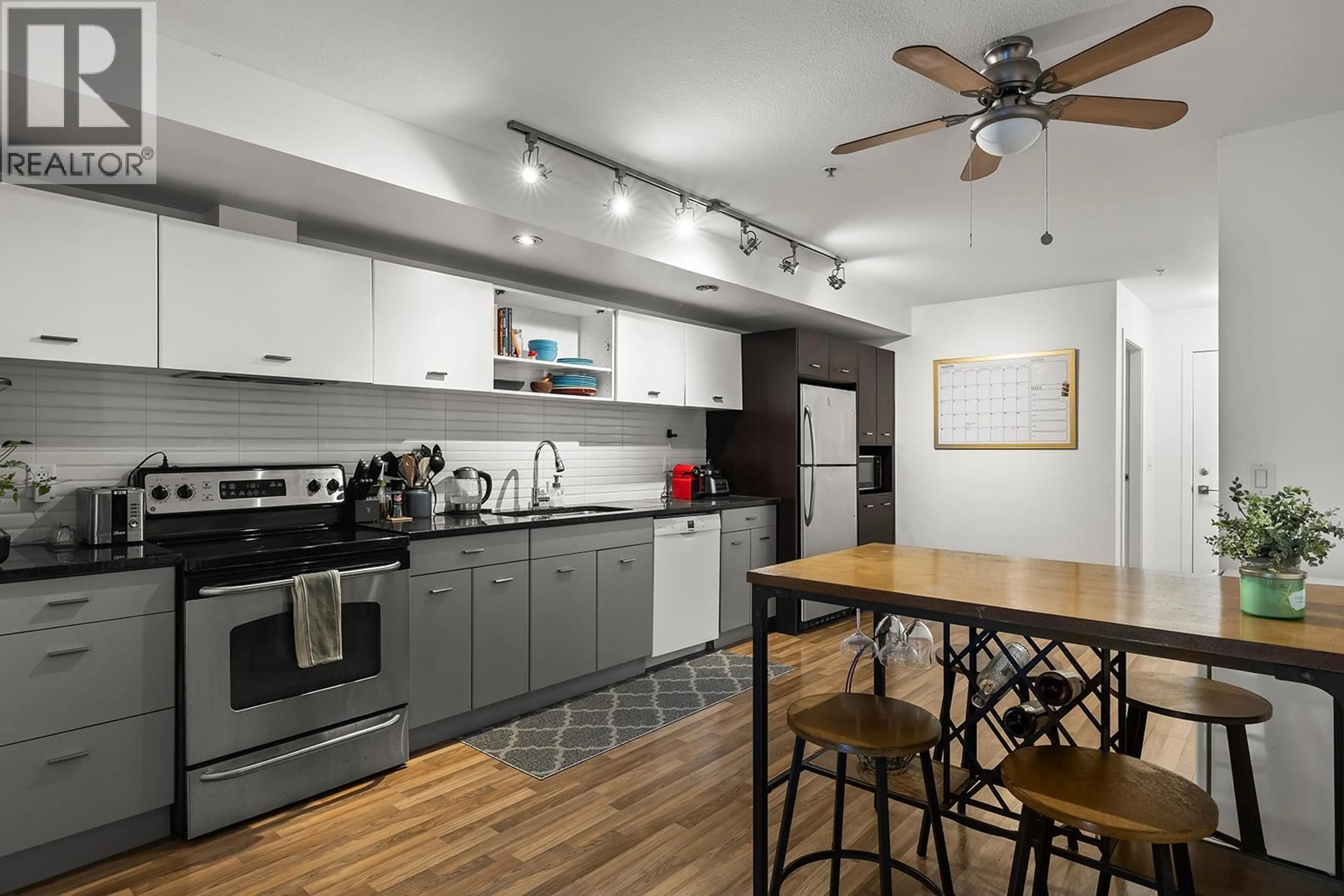 Open concept kitchen, unknown for 103 - 547 YATES ROAD, Kelowna British Columbia V1V2T9