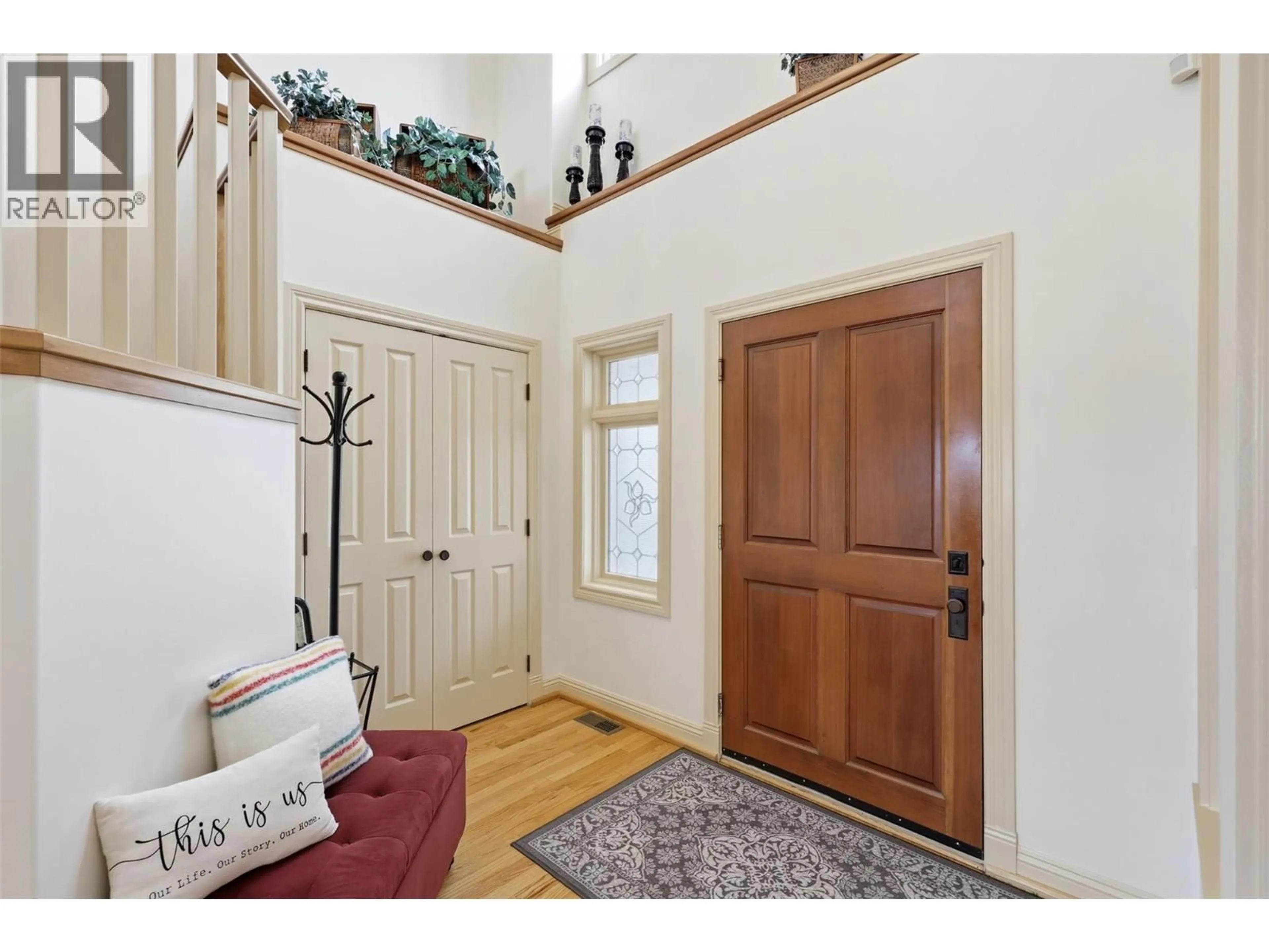 Indoor entryway for 300 MARIPOSA COURT, Kamloops British Columbia V2H1R3