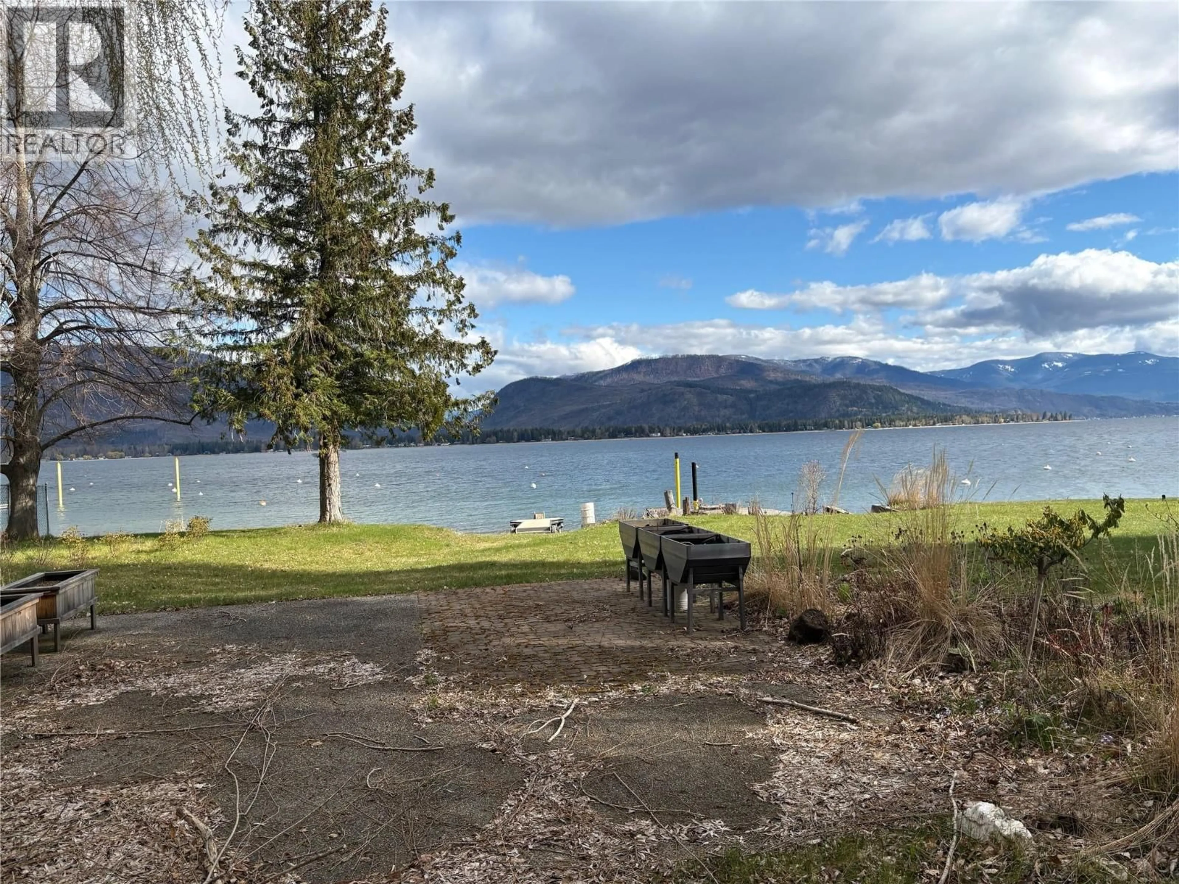 Unknown for 2862 CAEN ROAD, Sorrento British Columbia V0E2W0