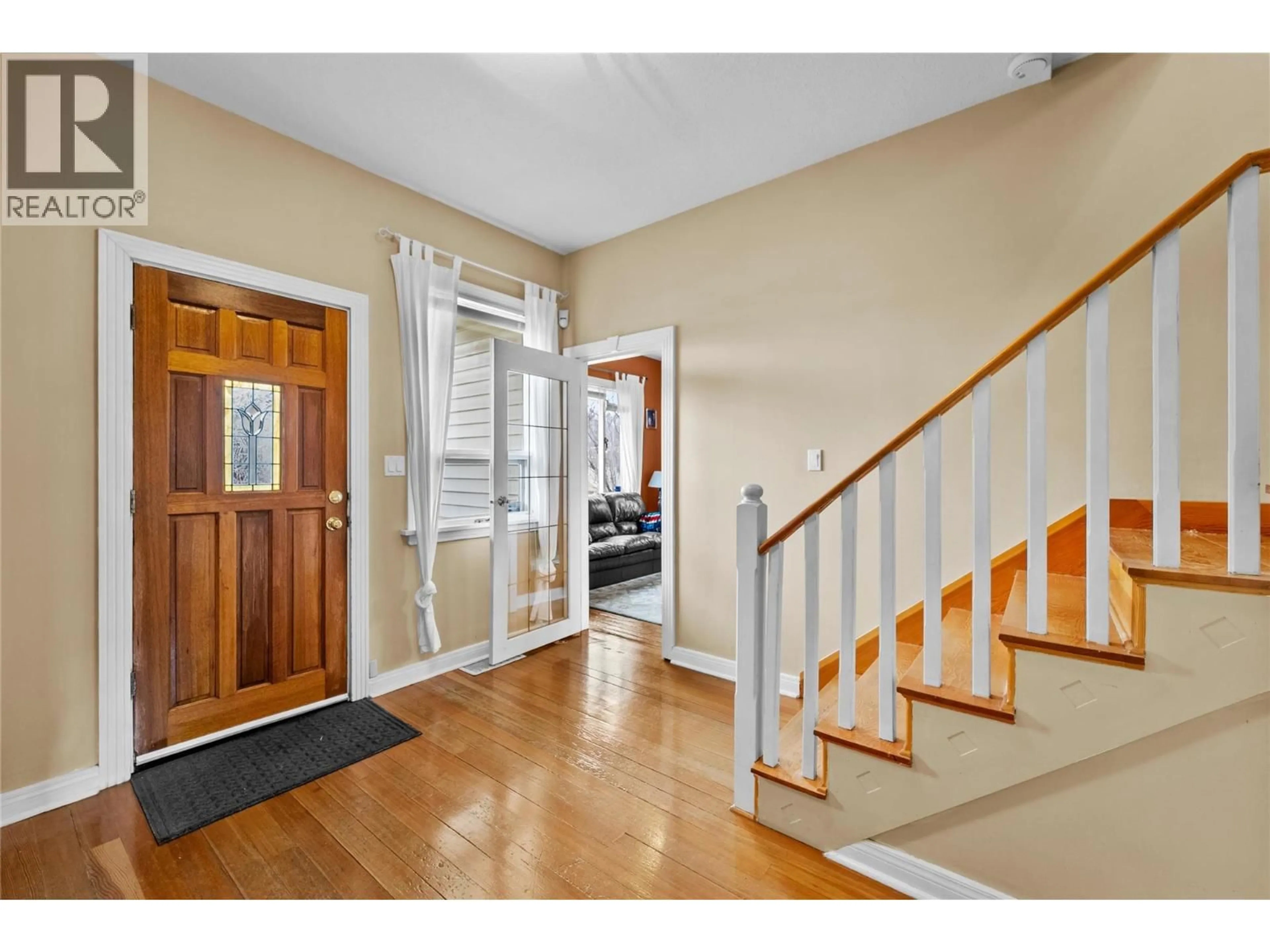 Indoor entryway for 2125 GRANITE AVENUE, Merritt British Columbia V1K1B8