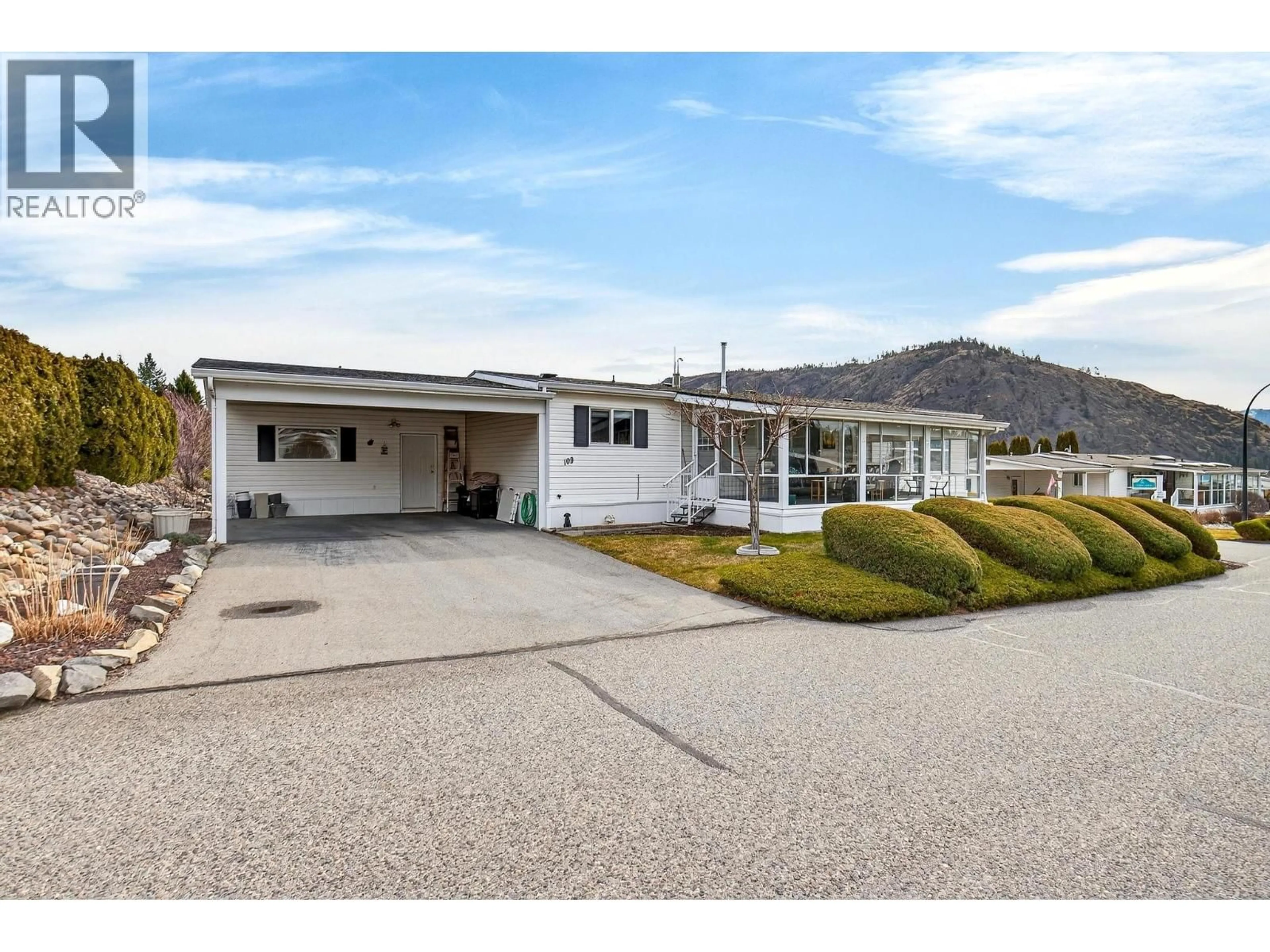 Home with vinyl exterior material, unknown for 109 - 1850 SHANNON LAKE ROAD, West Kelowna British Columbia V1Z1A9