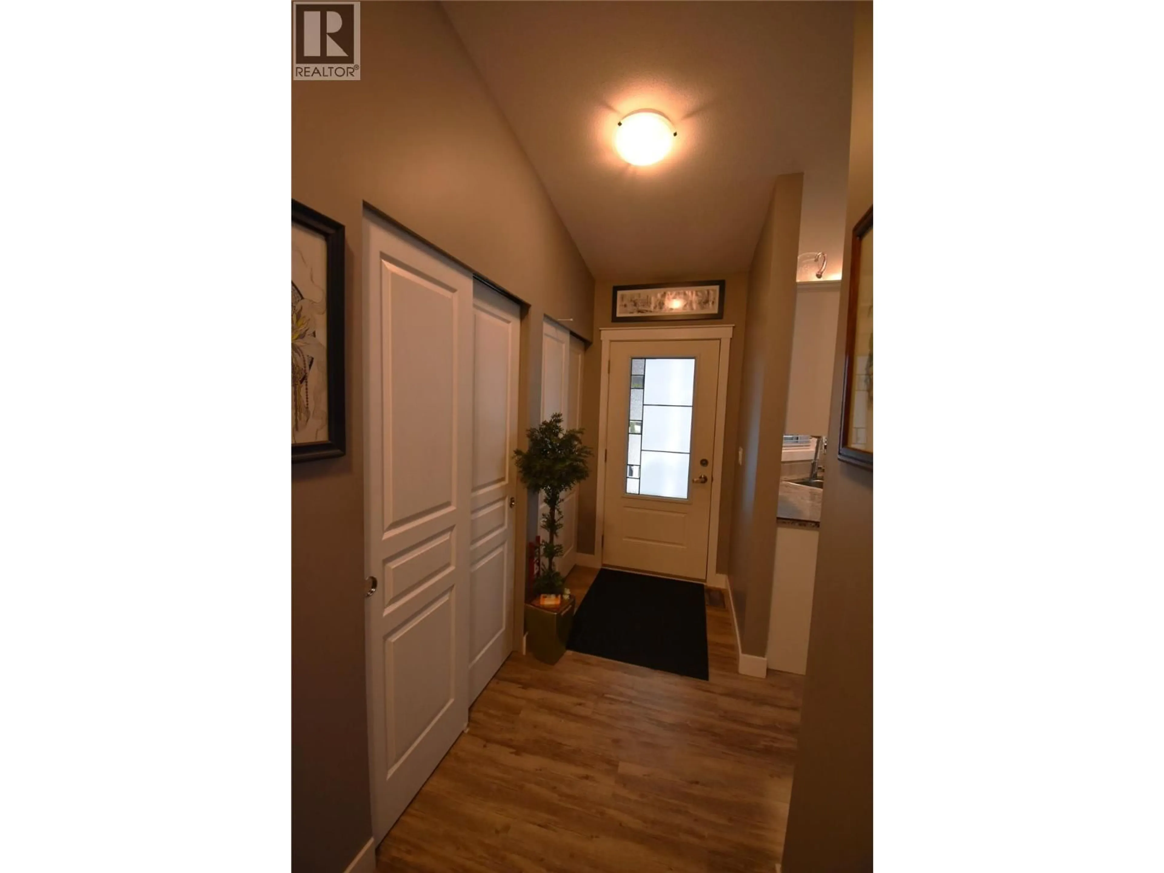 Indoor entryway for 611 17TH AVENUE, Genelle British Columbia V0G1G0