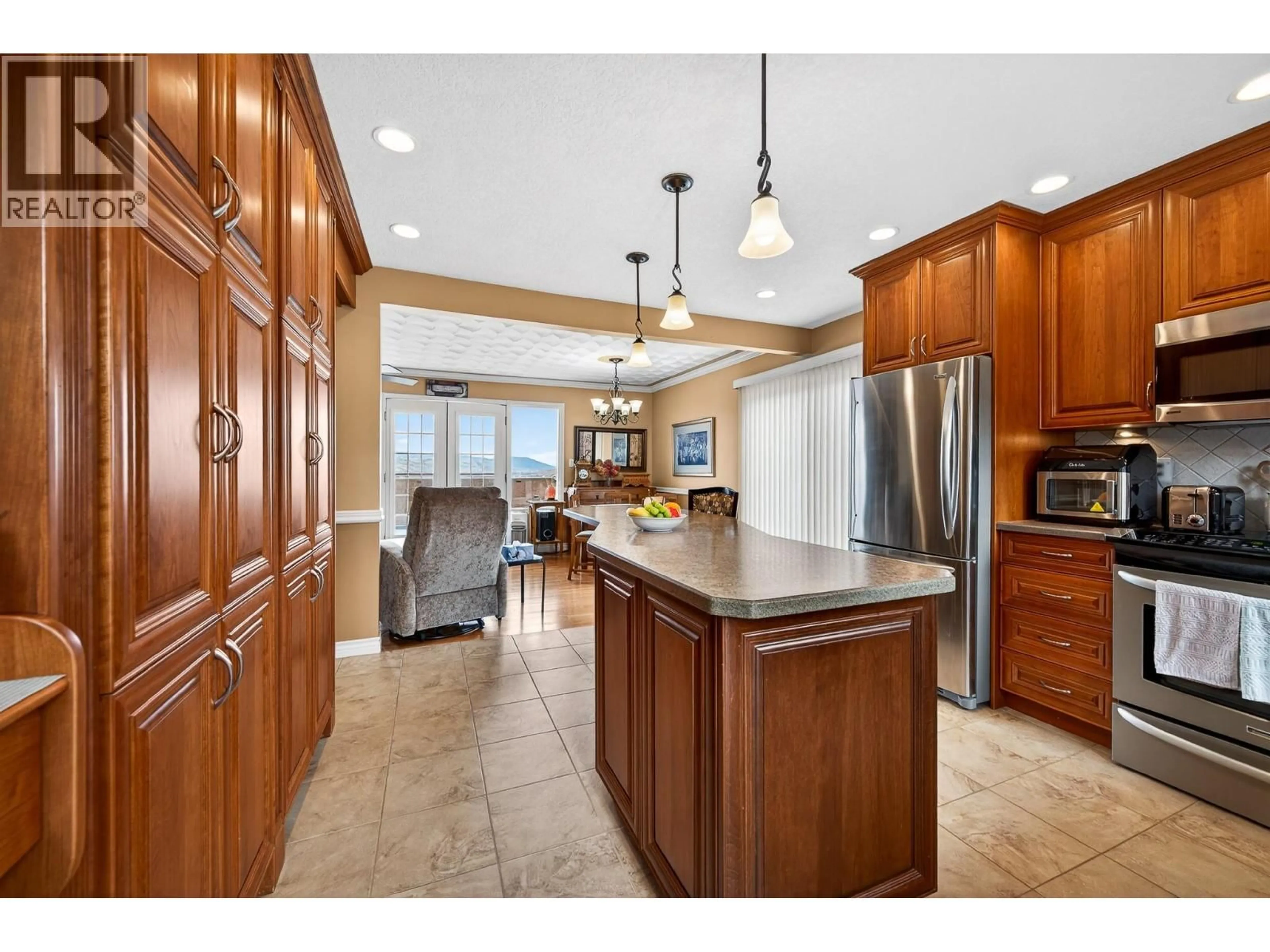Open concept kitchen, ceramic/tile floor for 694&696 LOMBARD STREET, Kamloops British Columbia V2C5W6