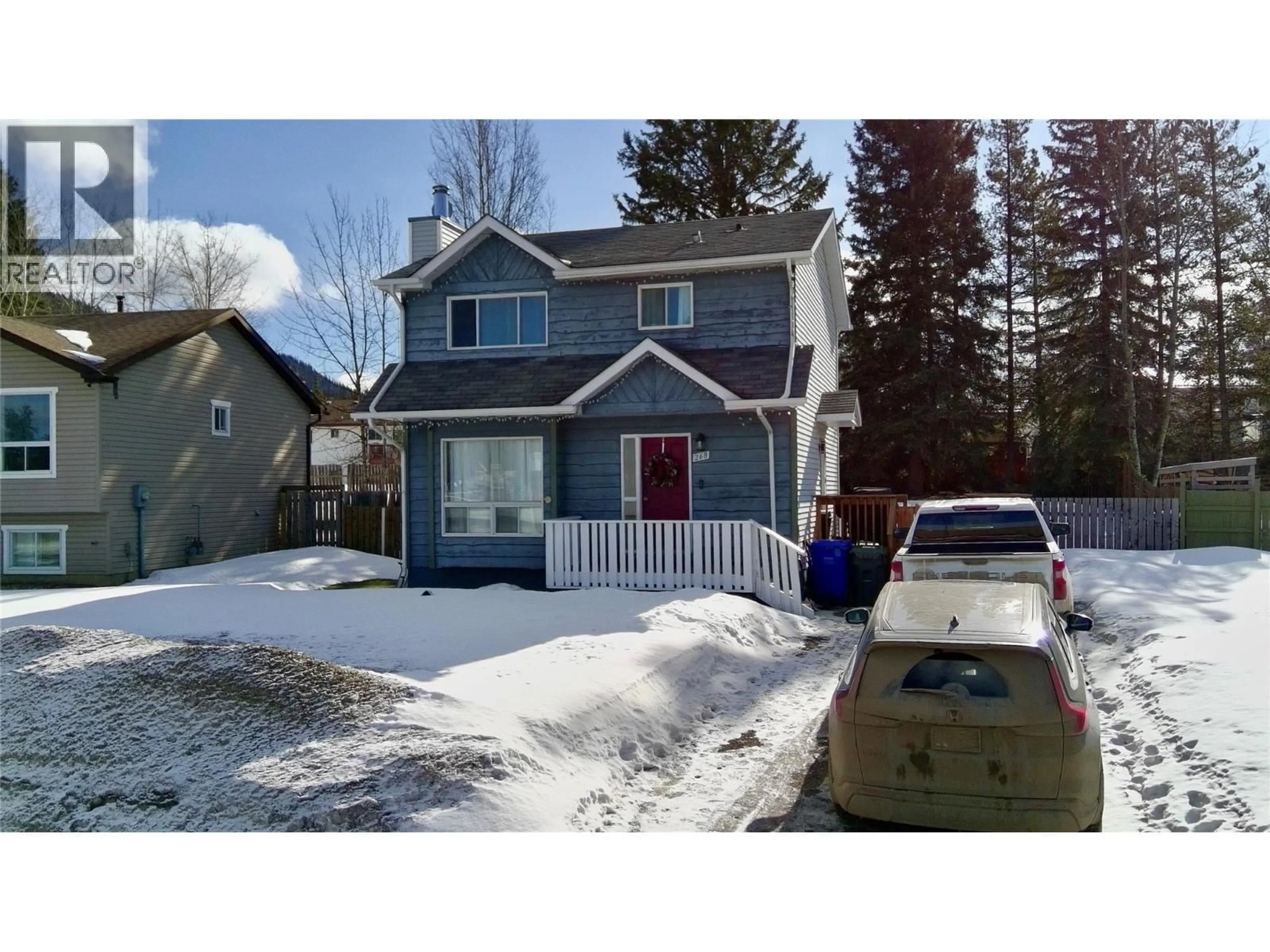 A pic from outside/outdoor area/front of a property/back of a property/a pic from drone, street for 268 MURRAY DRIVE, Tumbler Ridge British Columbia V0C2W0