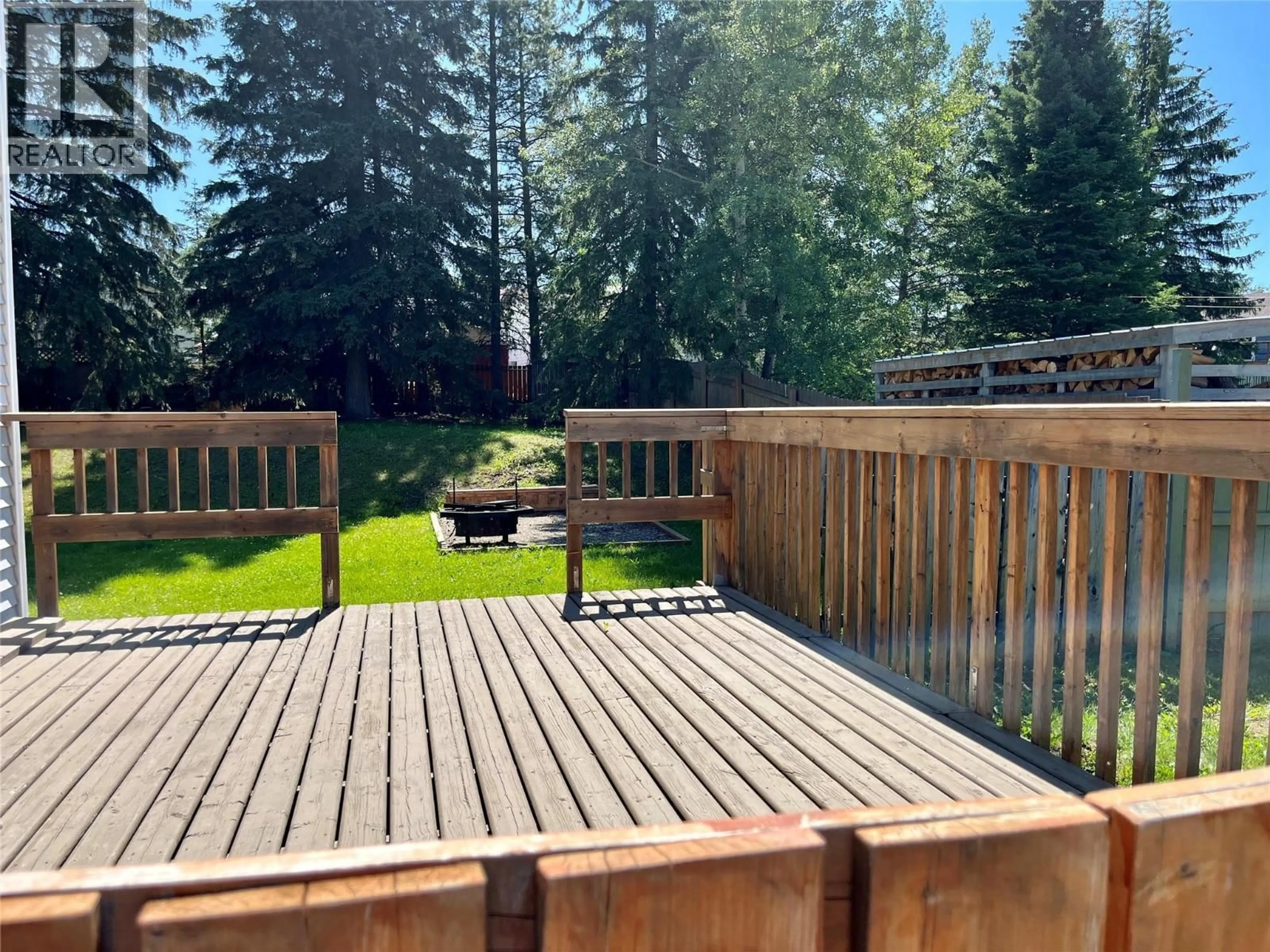 Patio, forest/trees view for 268 MURRAY DRIVE, Tumbler Ridge British Columbia V0C2W0