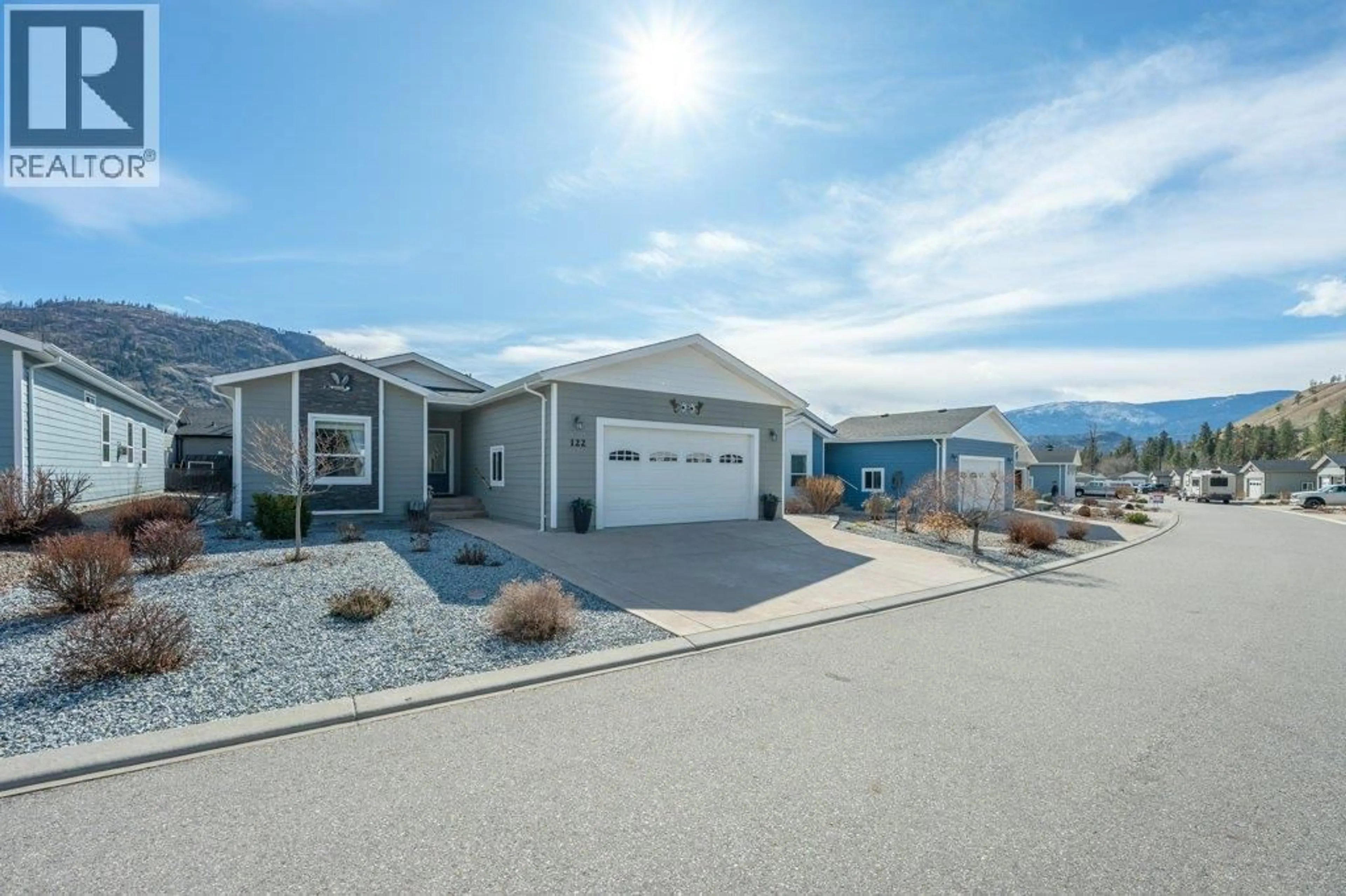 Home with vinyl exterior material, mountain view for 122 - 8300 GALLAGHER LAKE FRONTAGE ROAD, Oliver British Columbia V0H1T2
