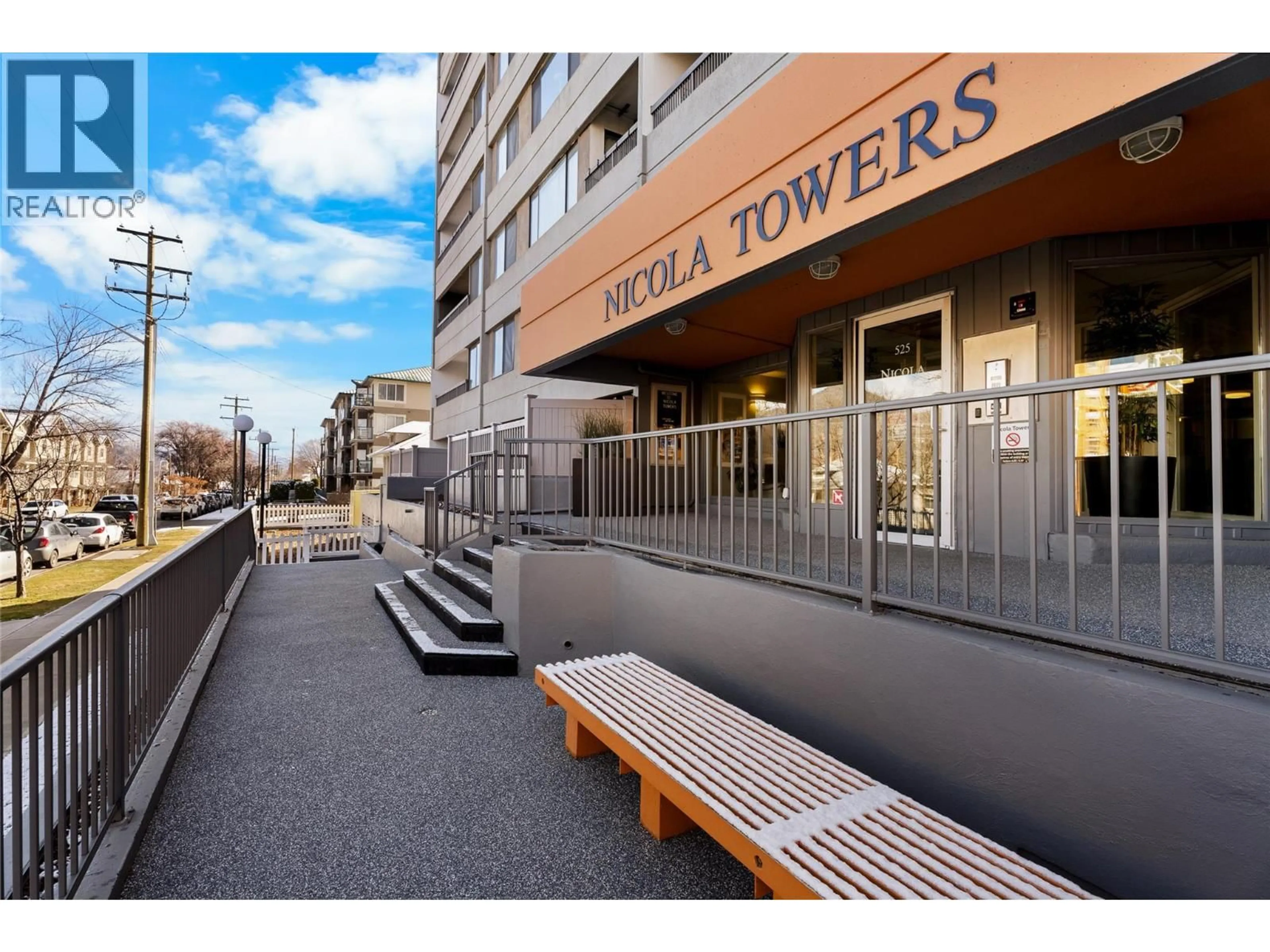 Indoor foyer for 703 - 525 NICOLA STREET, Kamloops British Columbia V2C6J5