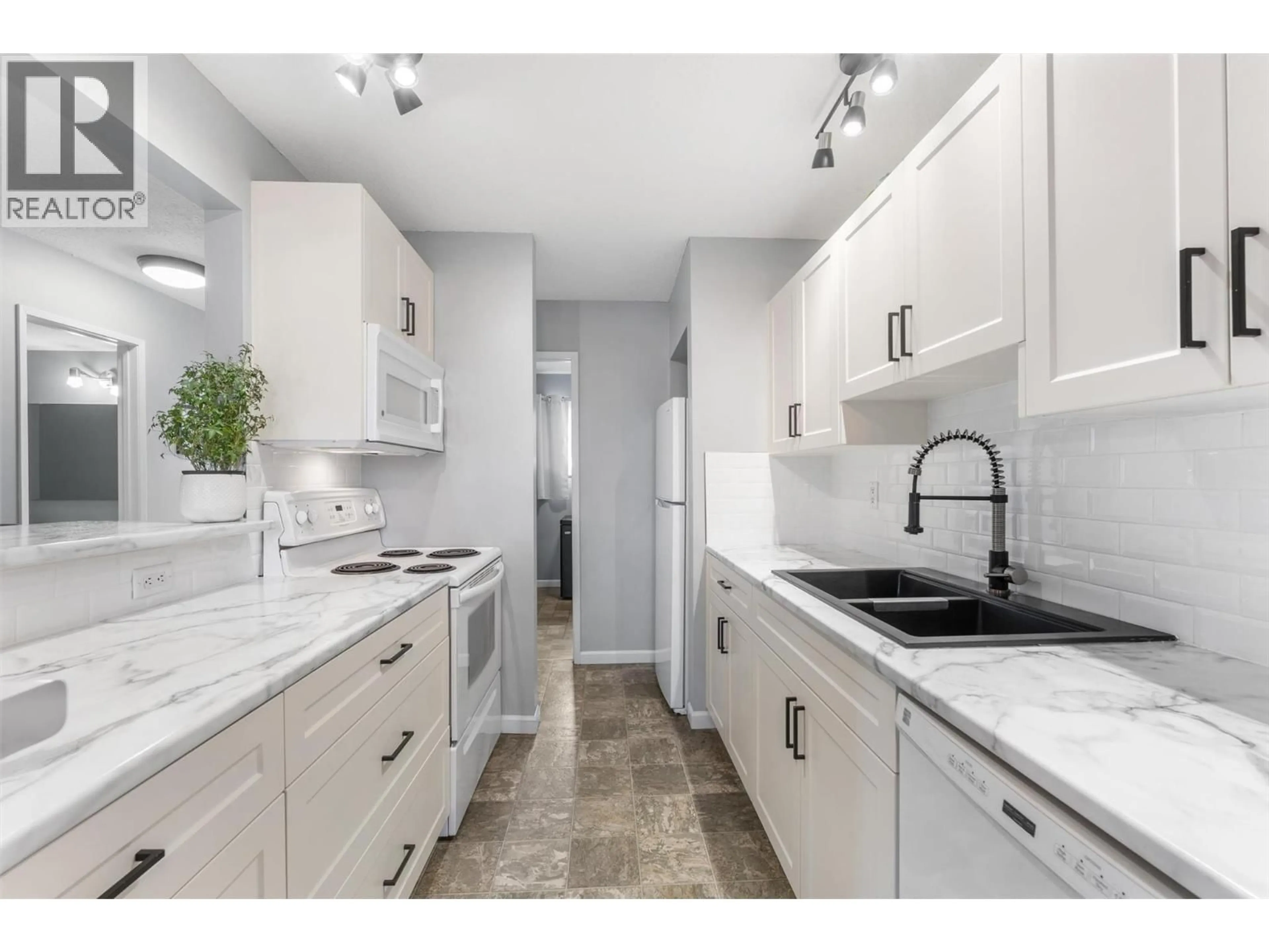 Unknown for 10 - 217 FRANKLYN ROAD, Kelowna British Columbia V1X6A9