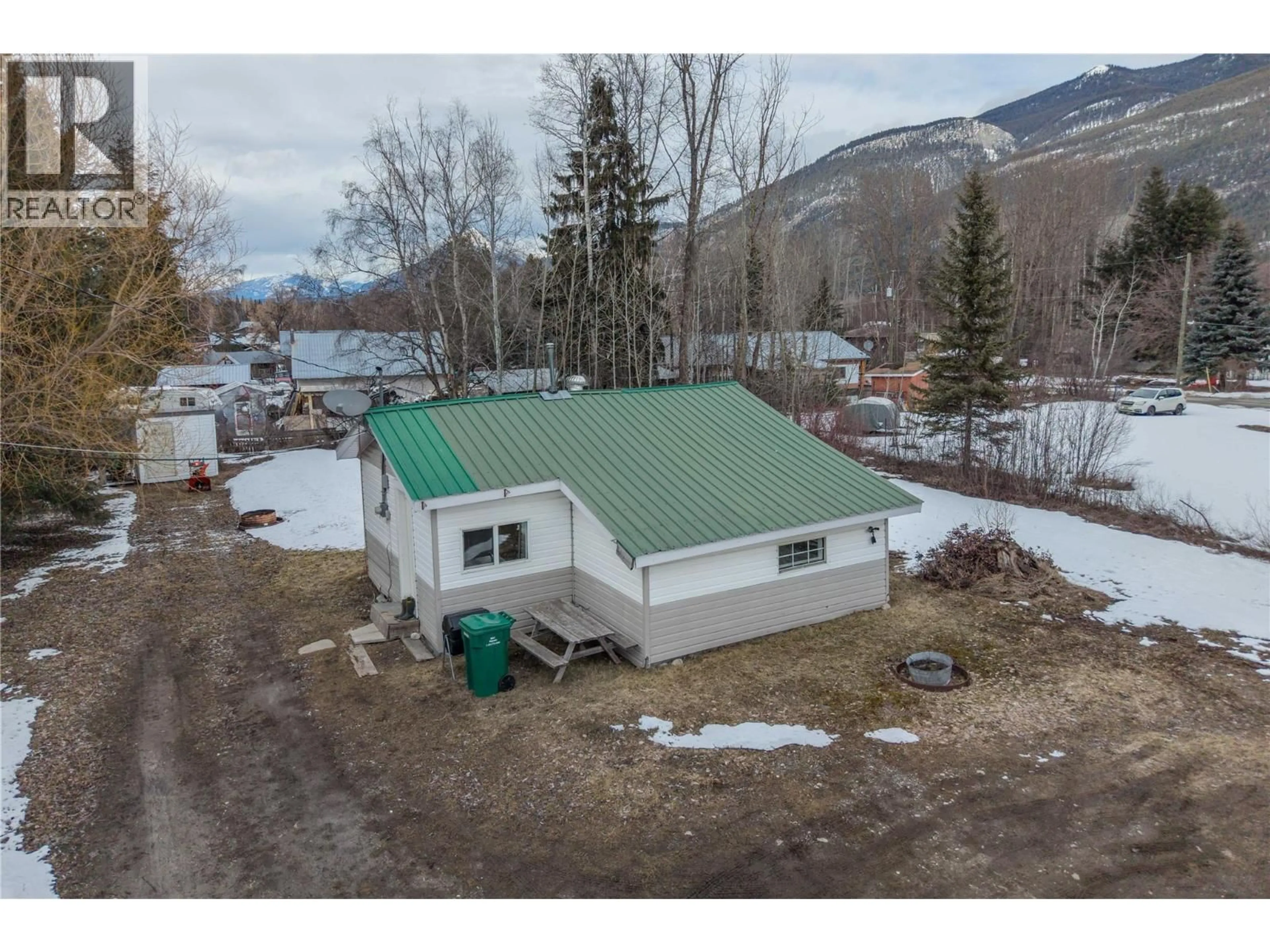 A pic from outside/outdoor area/front of a property/back of a property/a pic from drone, mountain view for 876 CANYON CREEK ROAD, Golden British Columbia V0A1H2