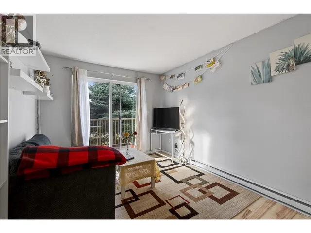 215 - 3304 35TH AVENUE, Vernon 5