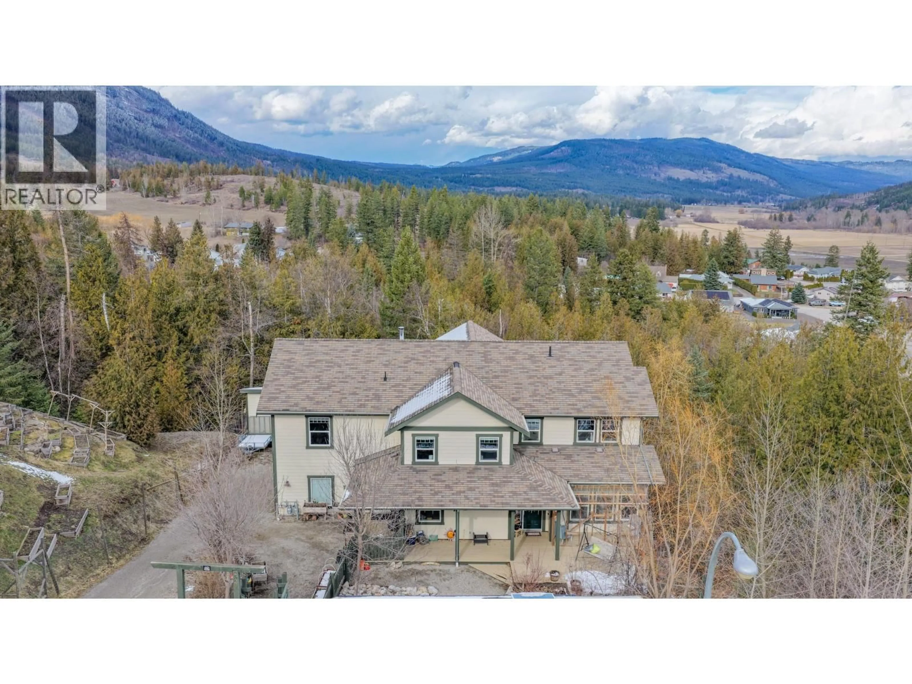 A pic from outside/outdoor area/front of a property/back of a property/a pic from drone, mountain view for 2529 CEDAR RIDGE COURT, Lumby British Columbia V0E2G5