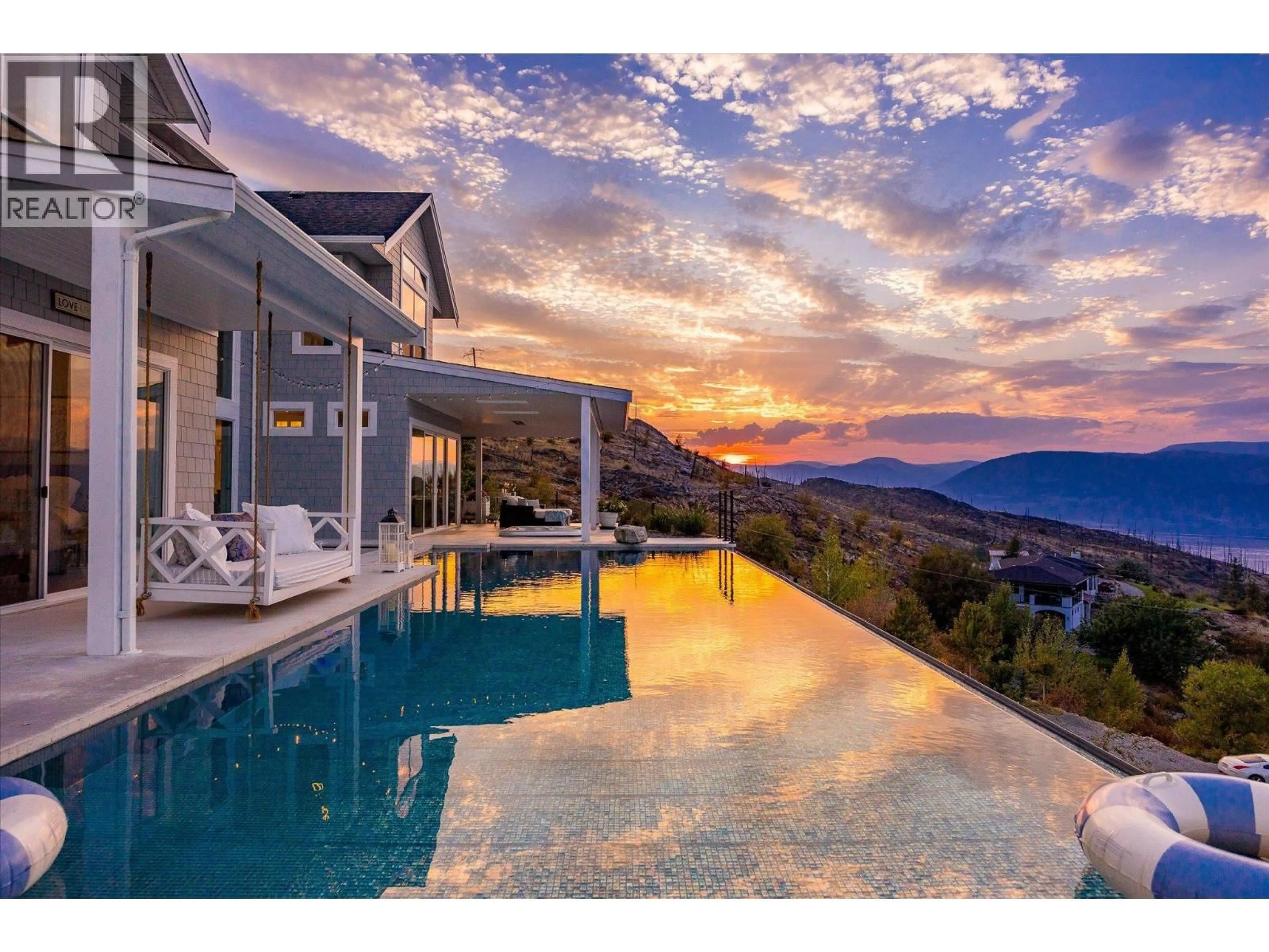 Pool for 146 TIMBERLINE ROAD, Kelowna British Columbia V1W4J6