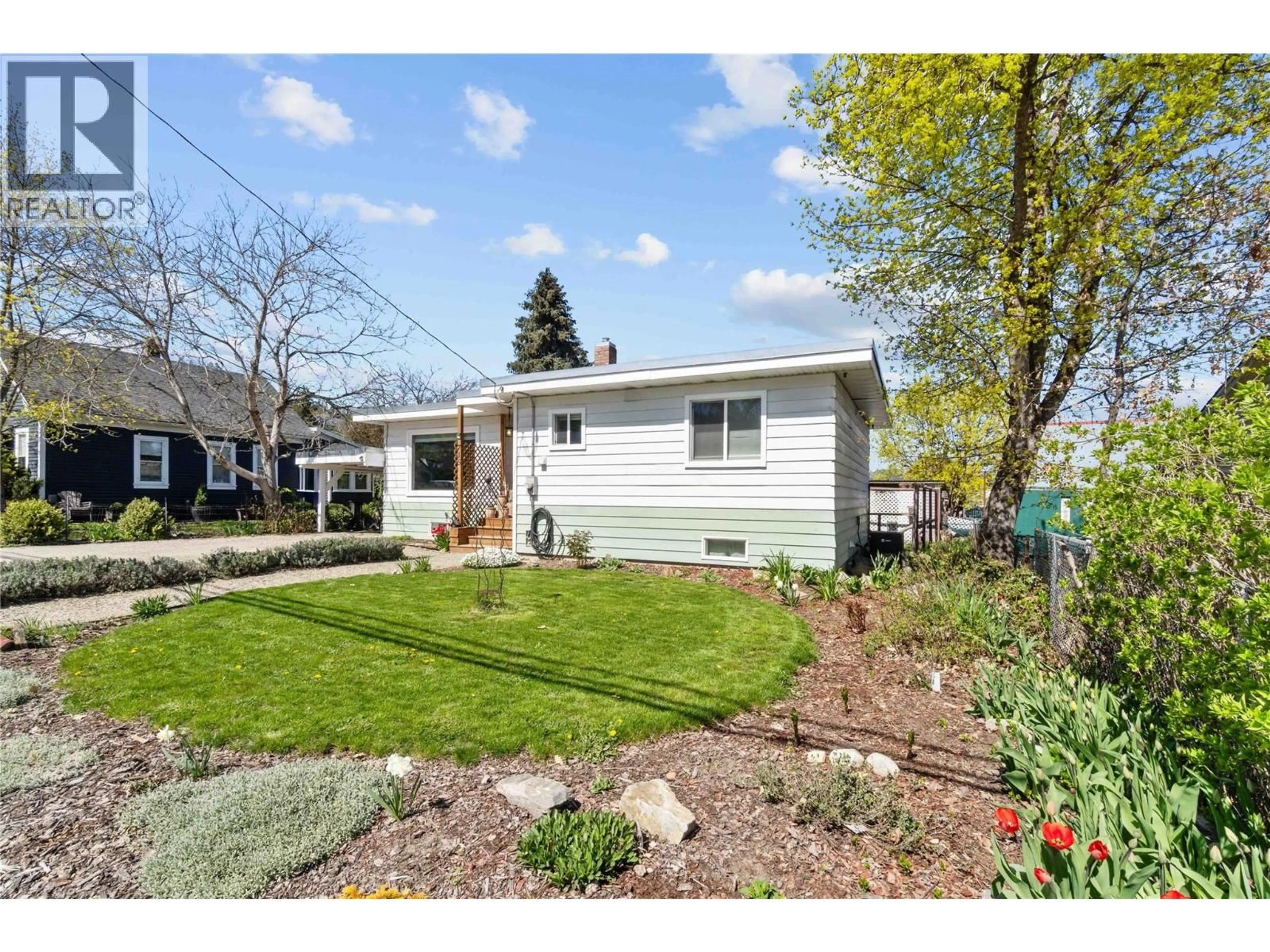 Home with vinyl exterior material, street for 715 MILL AVENUE, Enderby British Columbia V0E1V0