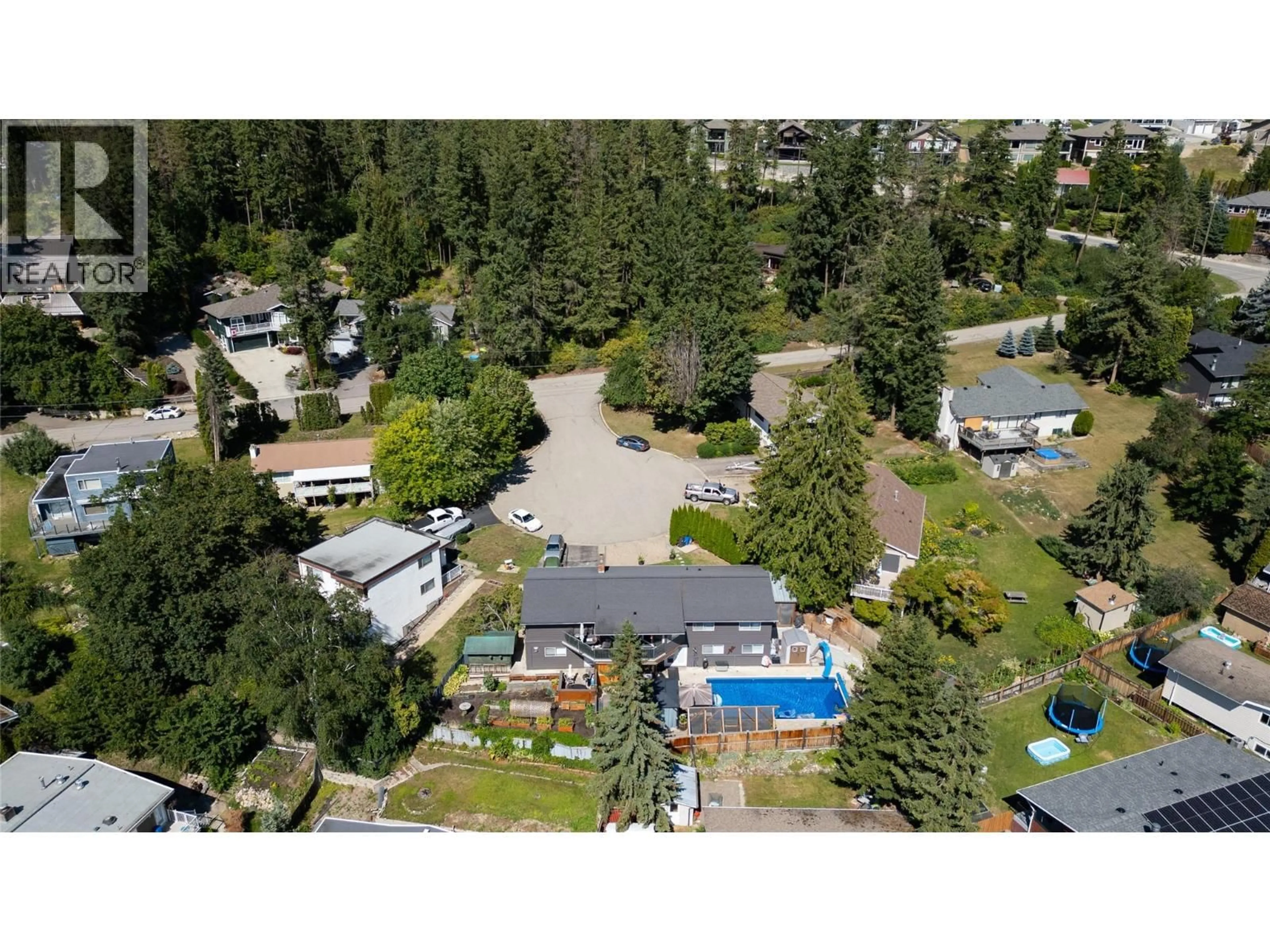 A pic from outside/outdoor area/front of a property/back of a property/a pic from drone, unknown for 1850 28 AVENUE NORTHEAST, Salmon Arm British Columbia V1E3X1