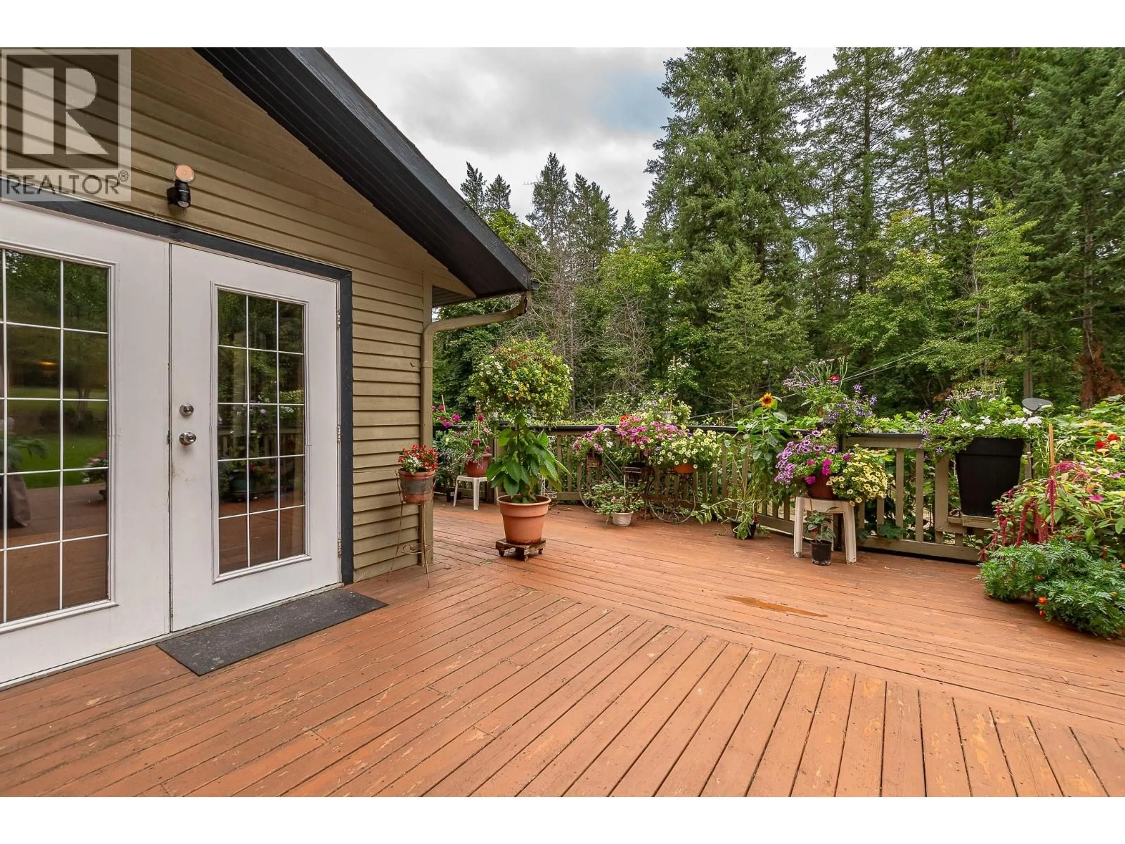Patio, forest/trees view for 4850 FOOTHILL ROAD SOUTHWEST, Salmon Arm British Columbia V1E3C2