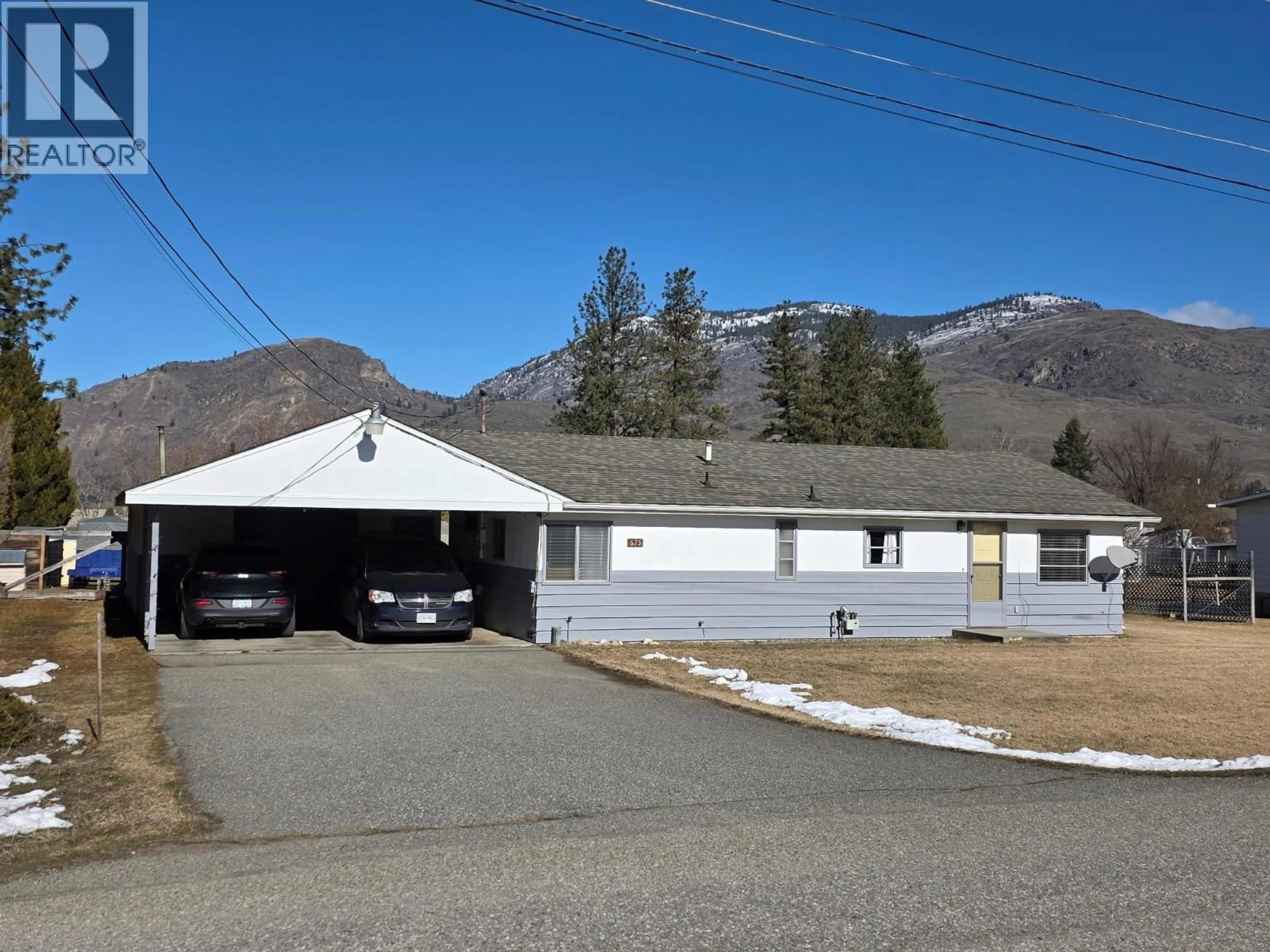 Indoor garage for 675 JASPER AVENUE, Grand Forks British Columbia V0H1H4