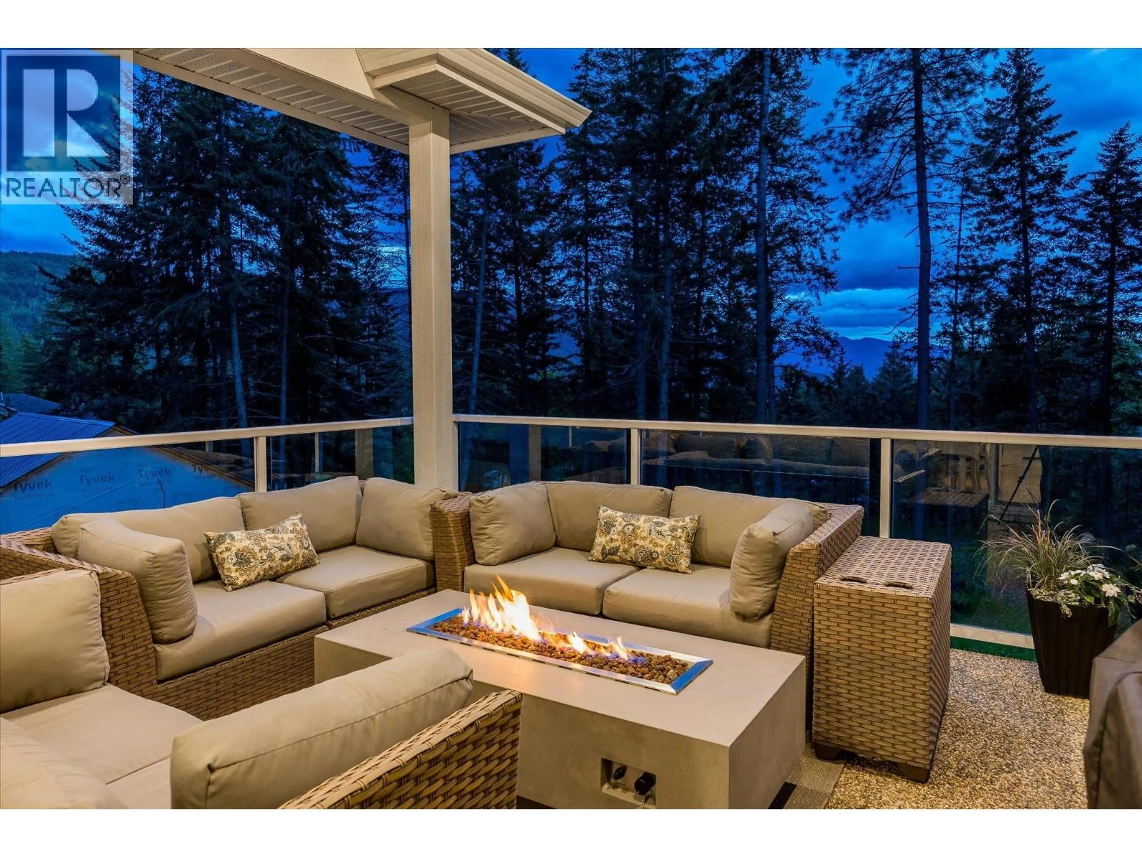 Patio, water/lake/river/ocean view for 7844 CHEW ROAD, Vernon British Columbia V1B3N6