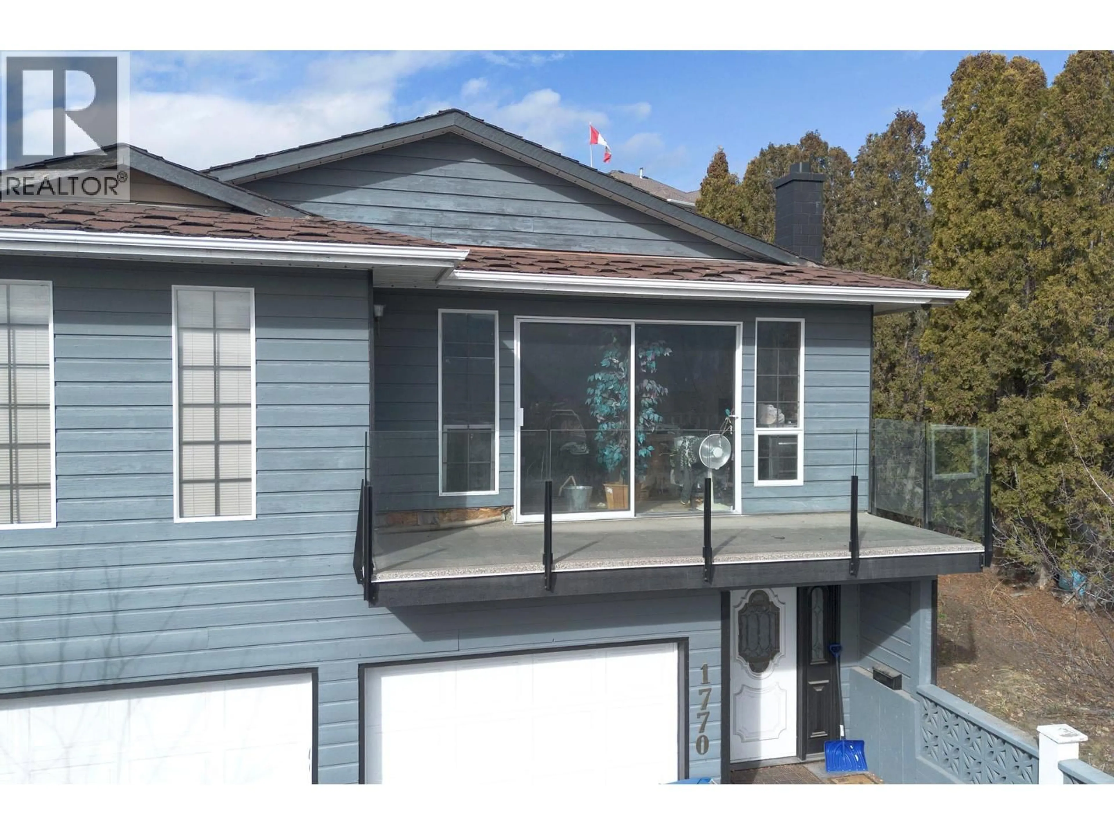 Home with vinyl exterior material, street for 1770 NORTH RIVER DRIVE, Kamloops British Columbia V2B7N7