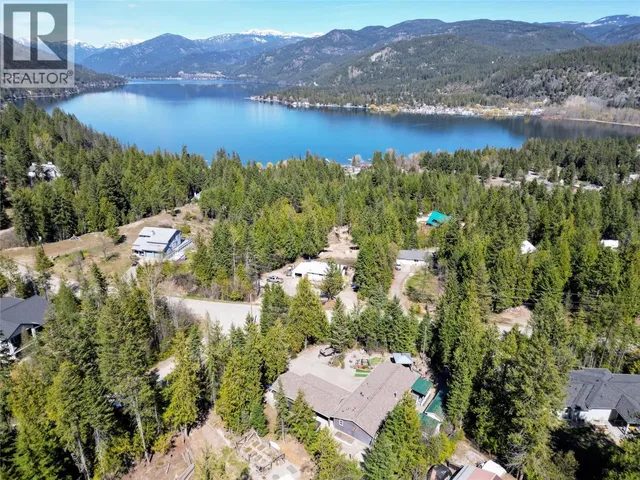 1601 BEECH ROAD, Christina Lake 3