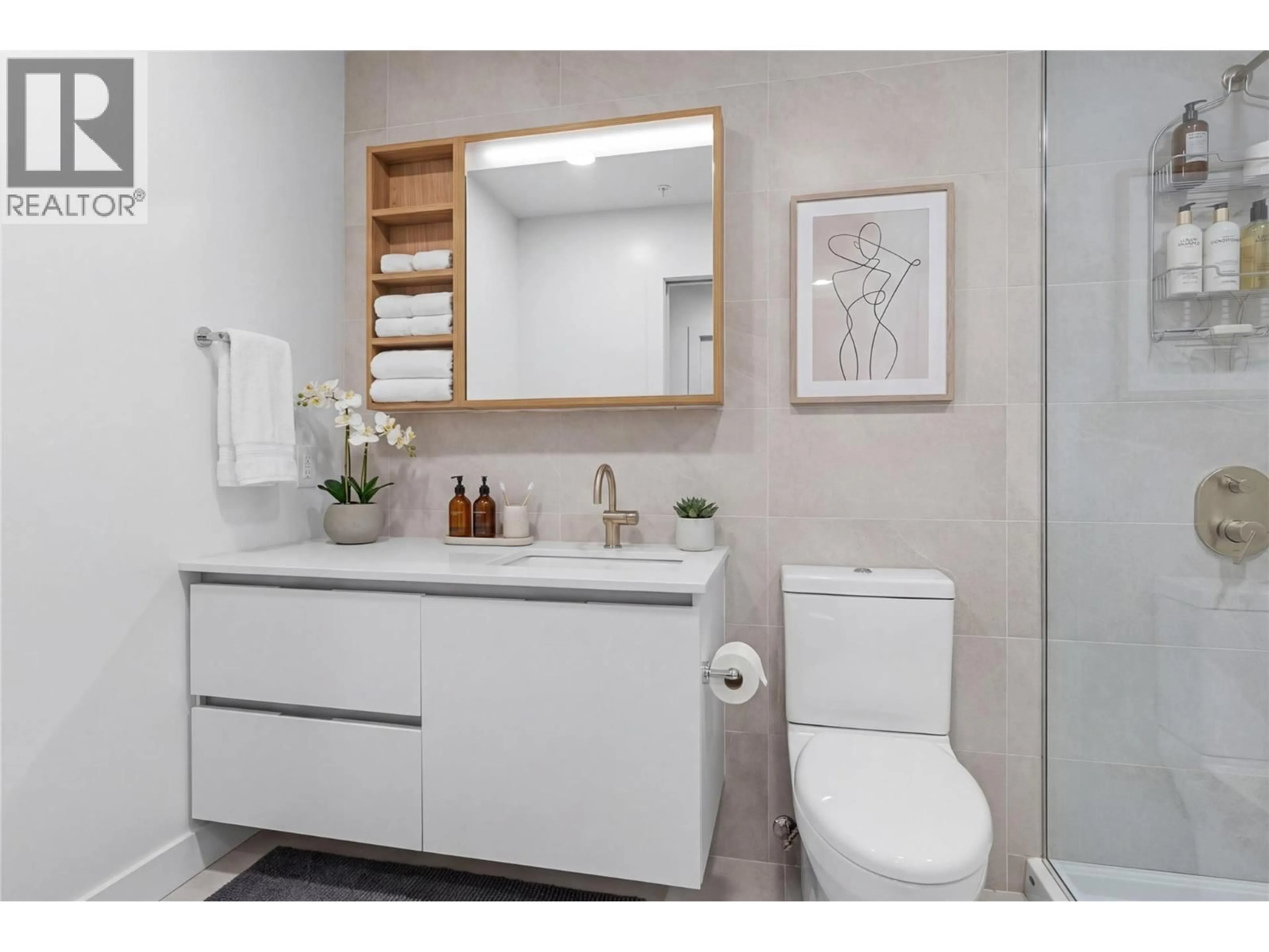Contemporary bathroom, ceramic/tile floor for 209 - 2780 OLALLA ROAD, West Kelowna British Columbia V1Z2A9