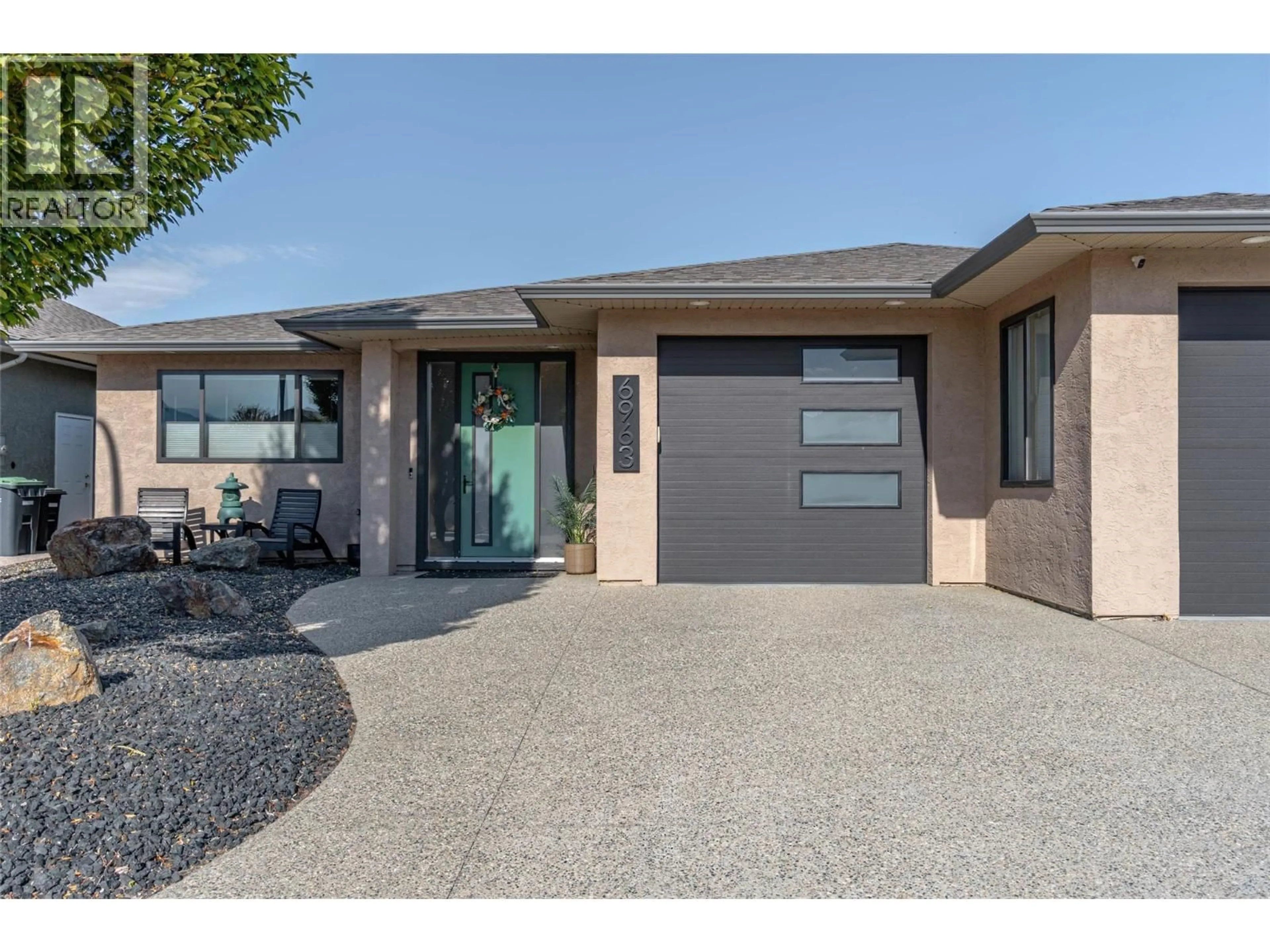 Home with brick exterior material, street for 6963 CHARDONNAY PLACE, Oliver British Columbia V0H1T4